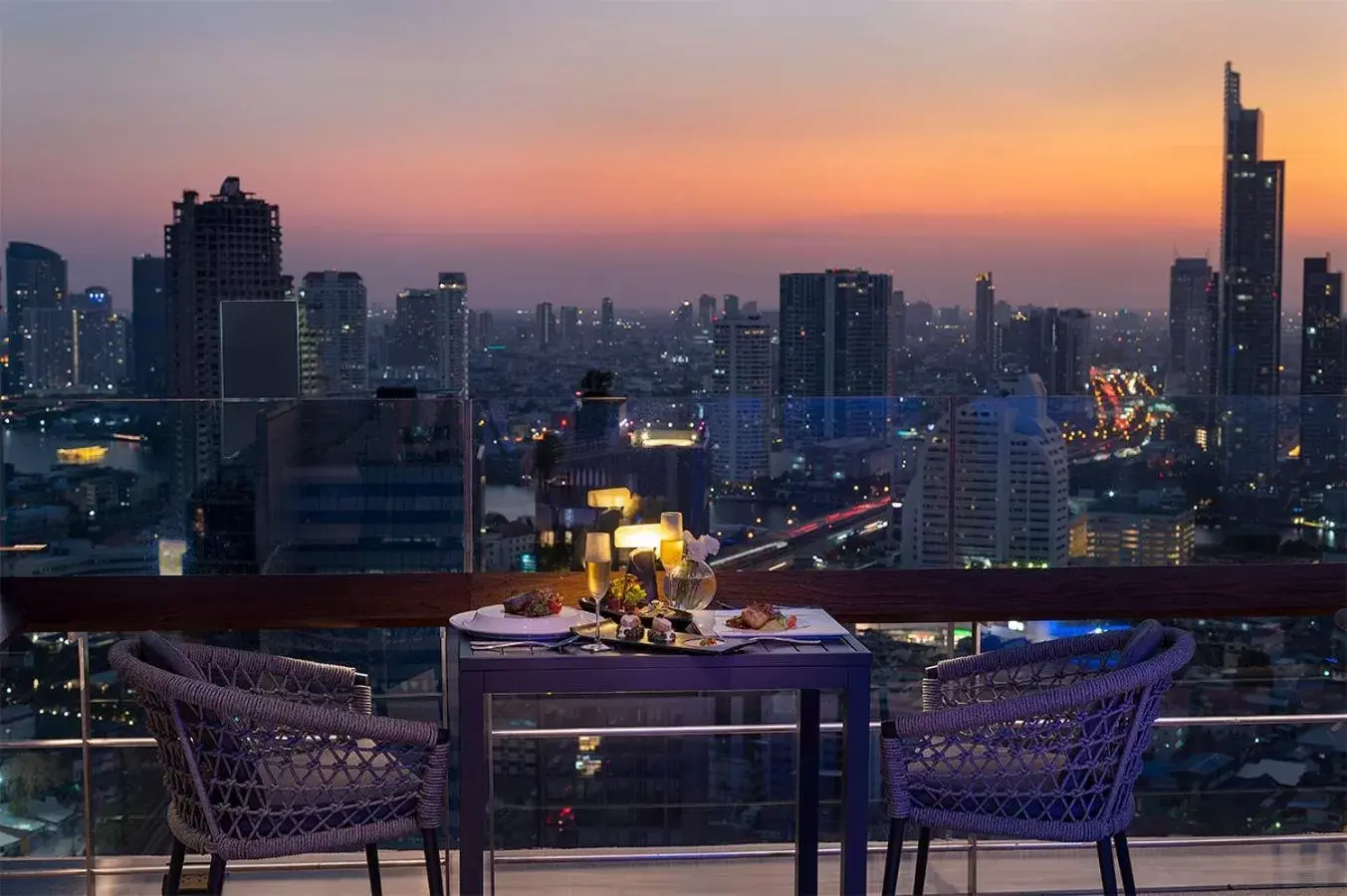 Restaurant/places to eat in Mode Sathorn Hotel - SHA Extra Plus Restaurant/places to eat in Mode Sathorn Hotel - SHA Extra Plus