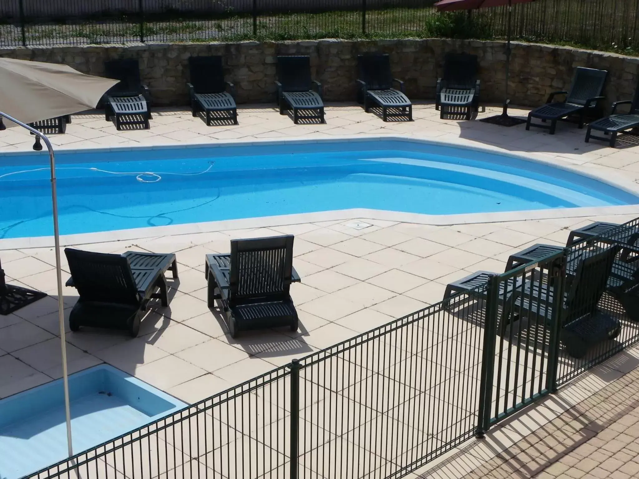 Swimming Pool in Hotel Restaurant Les Chataigniers