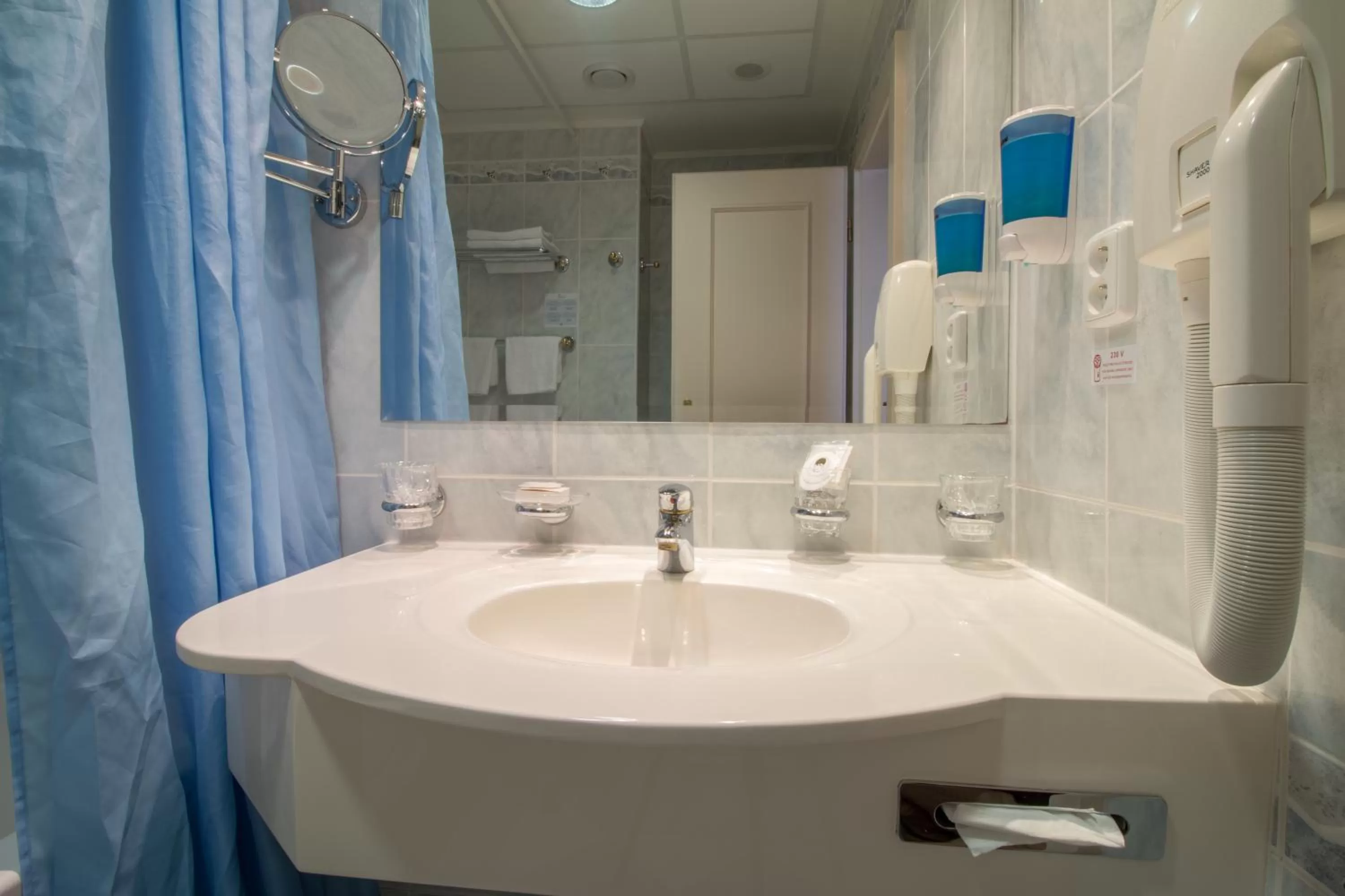 Bathroom in Ensana Hotel Pacifik