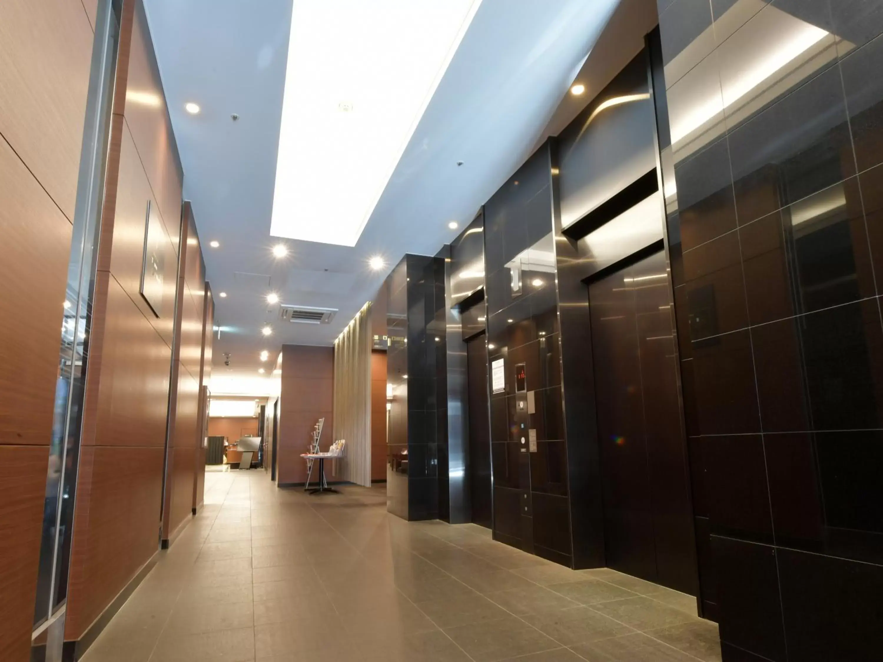 Area and facilities, Lobby/Reception in APA Villa Hotel Nagoya Marunouchi Ekimae