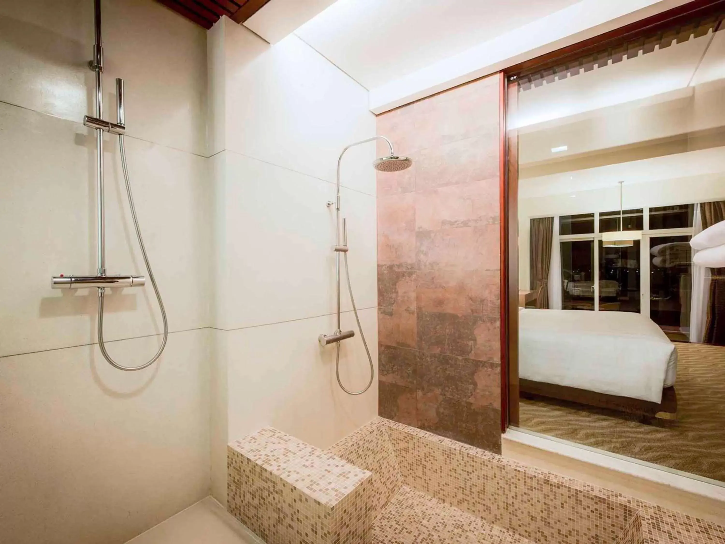 Bathroom in Hotel Novotel Nha Trang