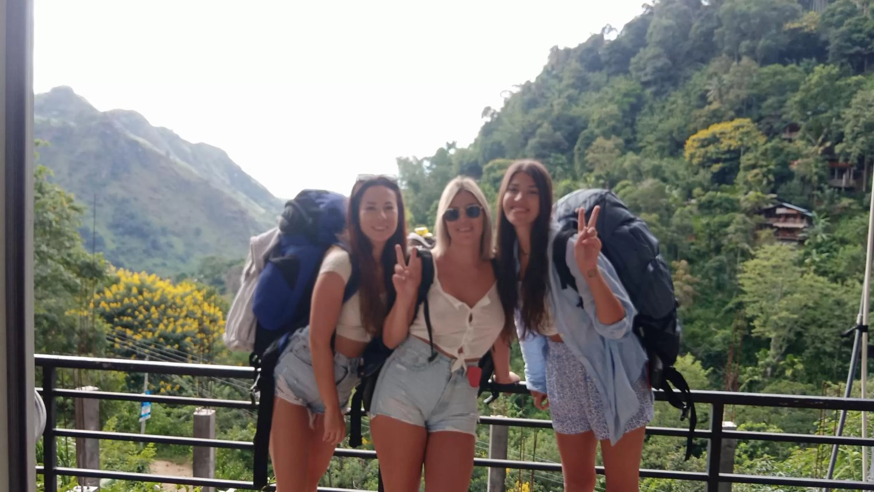 Ella Lucky Panoramic