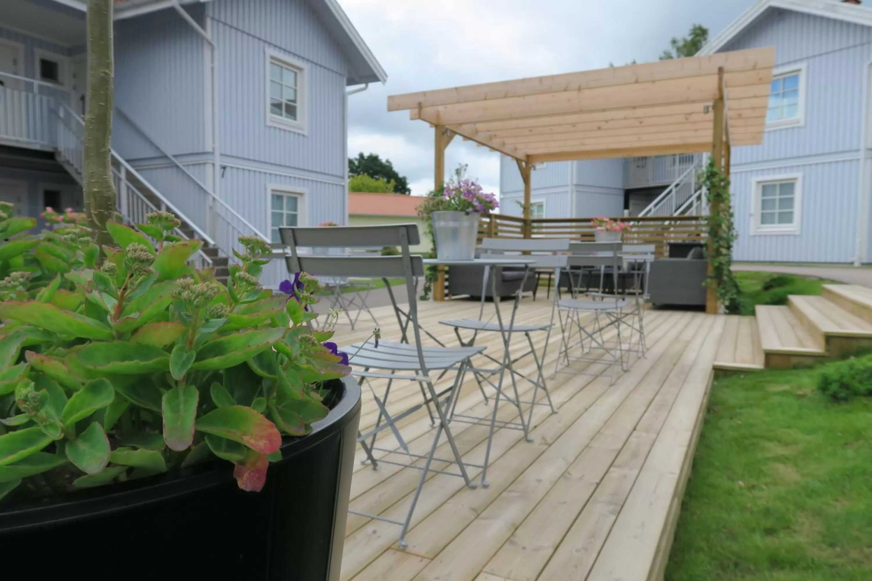 Patio in Easy Livin' Apartment Hotel
