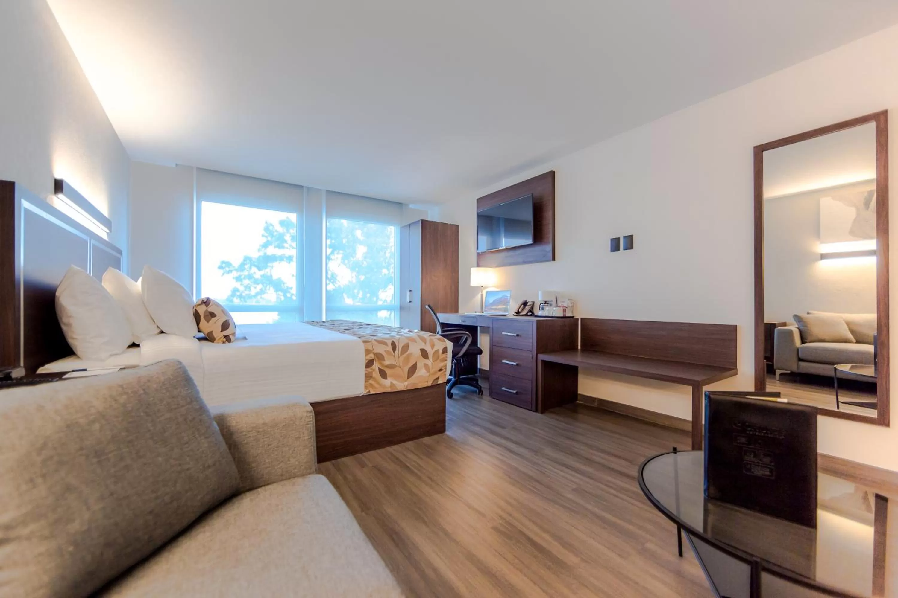 Bedroom, Bed in Sleep Inn Guadalajara Galerias