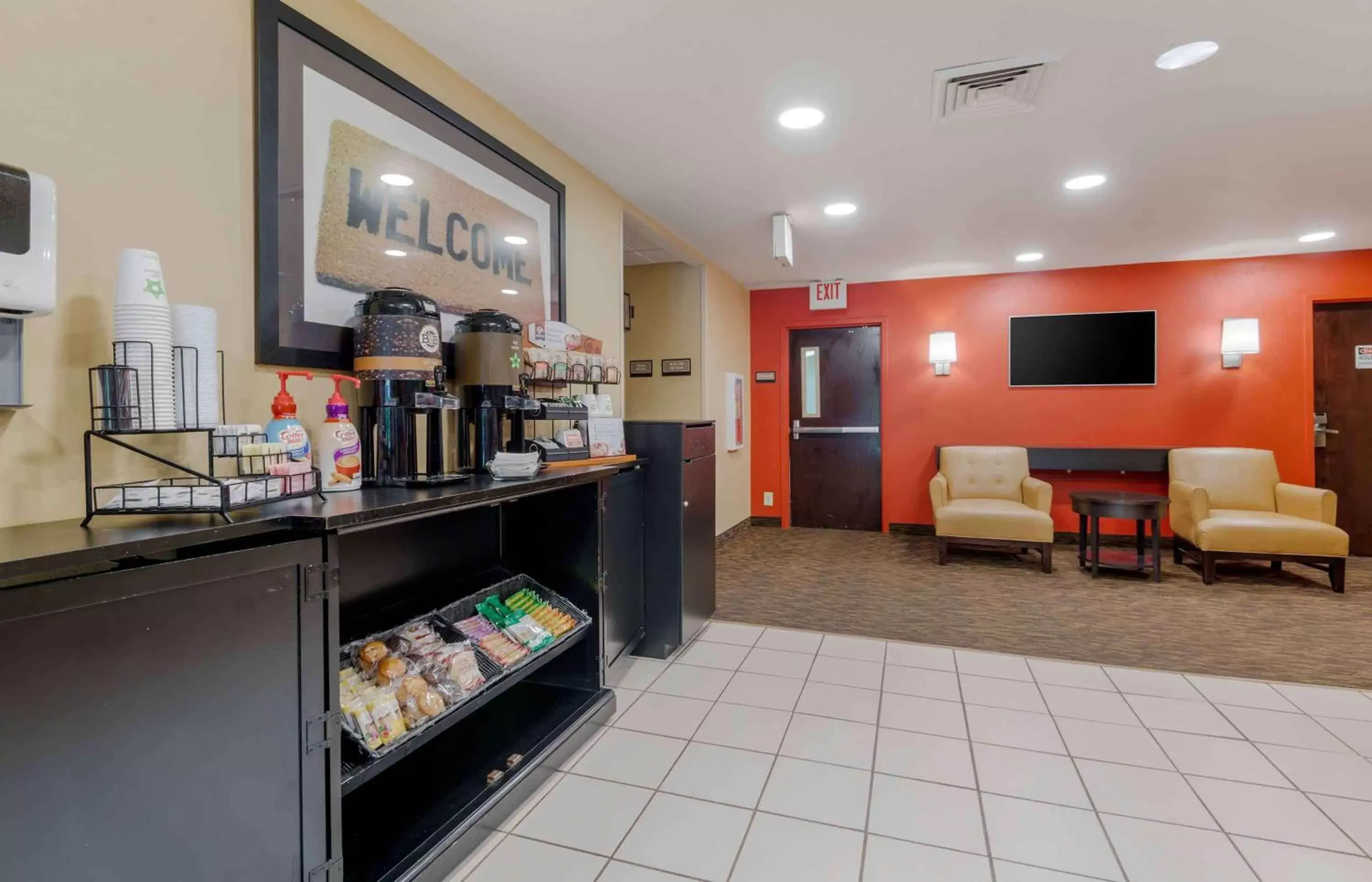 Breakfast in Extended Stay America Suites - Asheville - Tunnel Rd