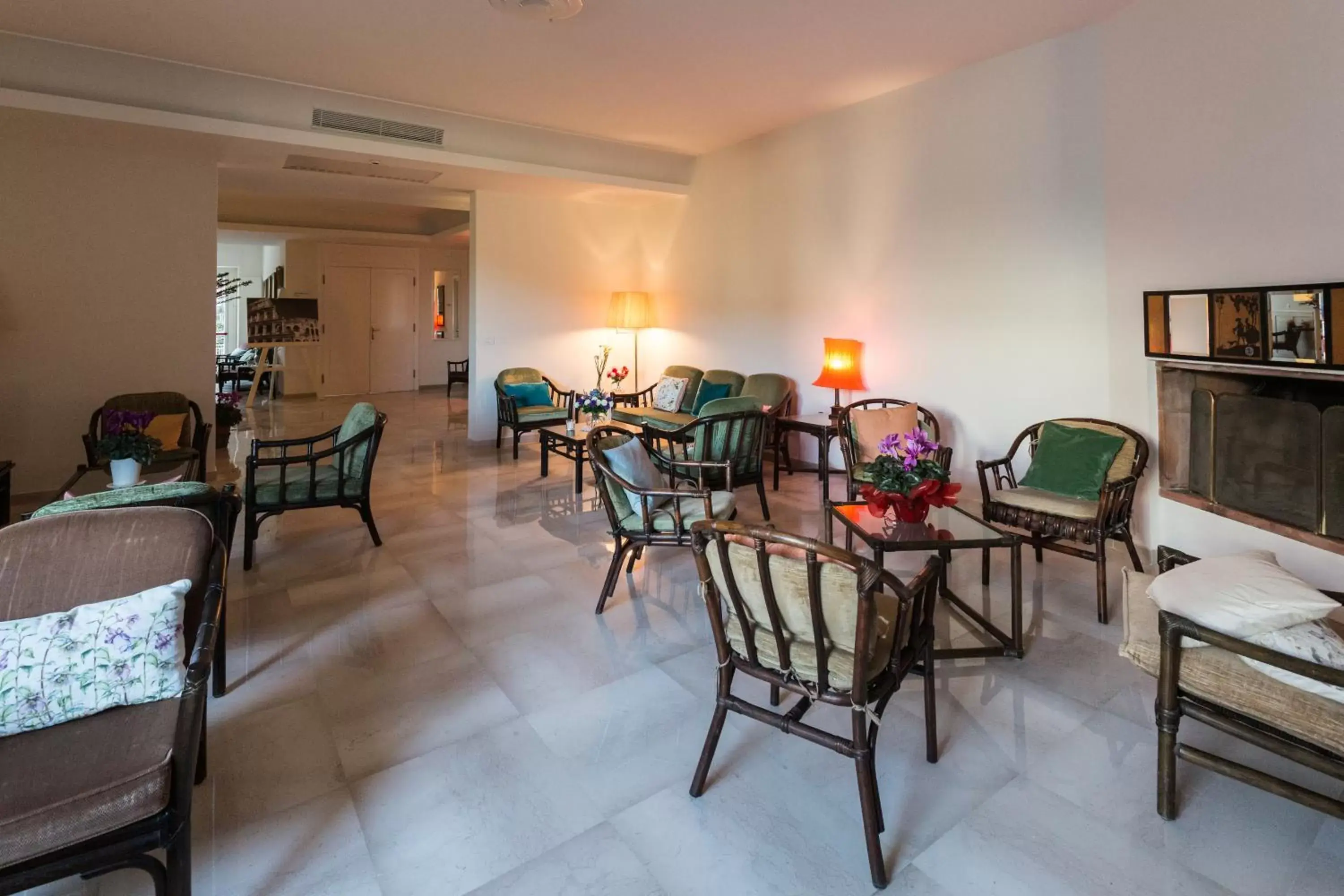 Communal lounge/ TV room, Restaurant/Places to Eat in Villa Cavalletti Appartamenti