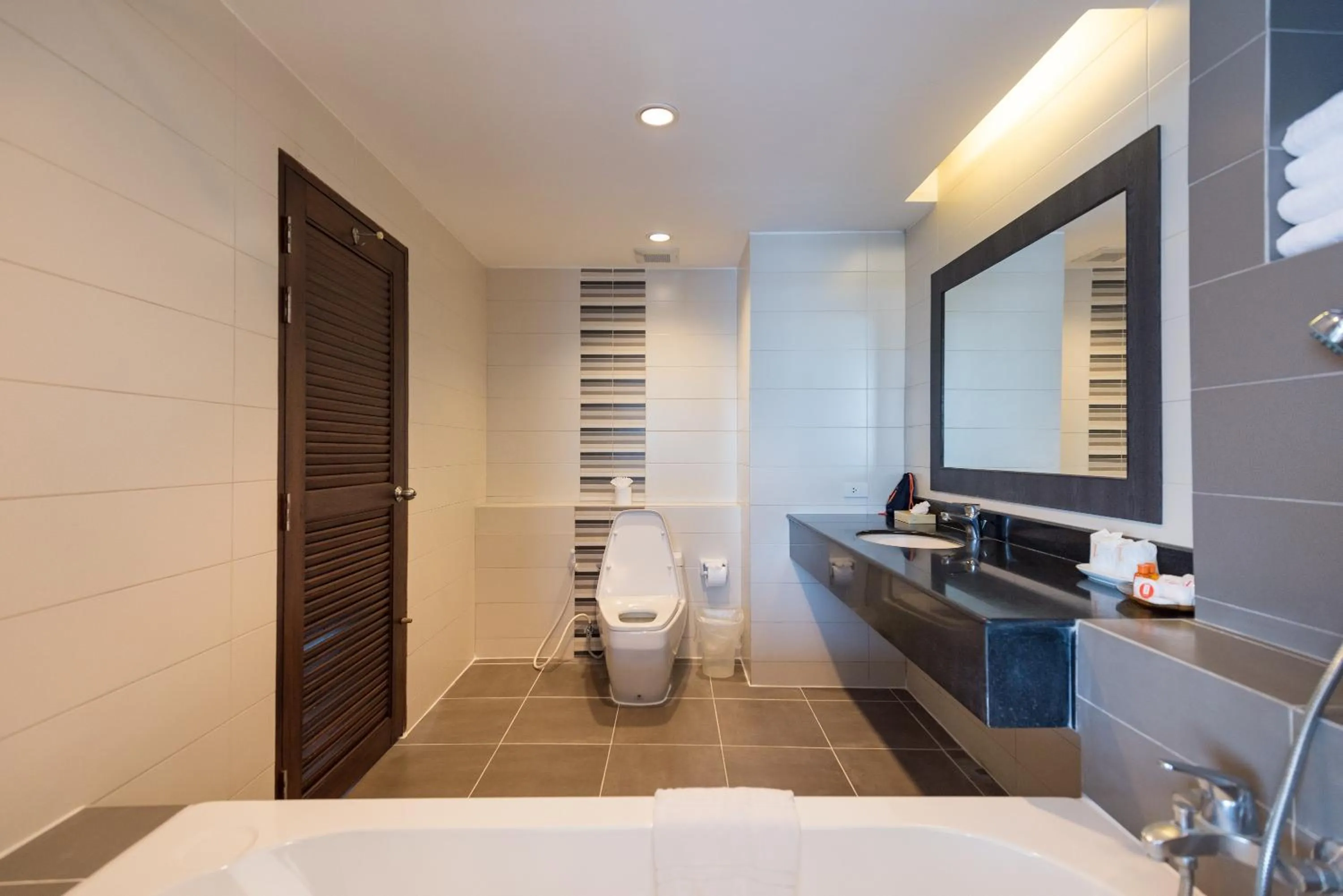 Bathroom in Hotel J Pattaya