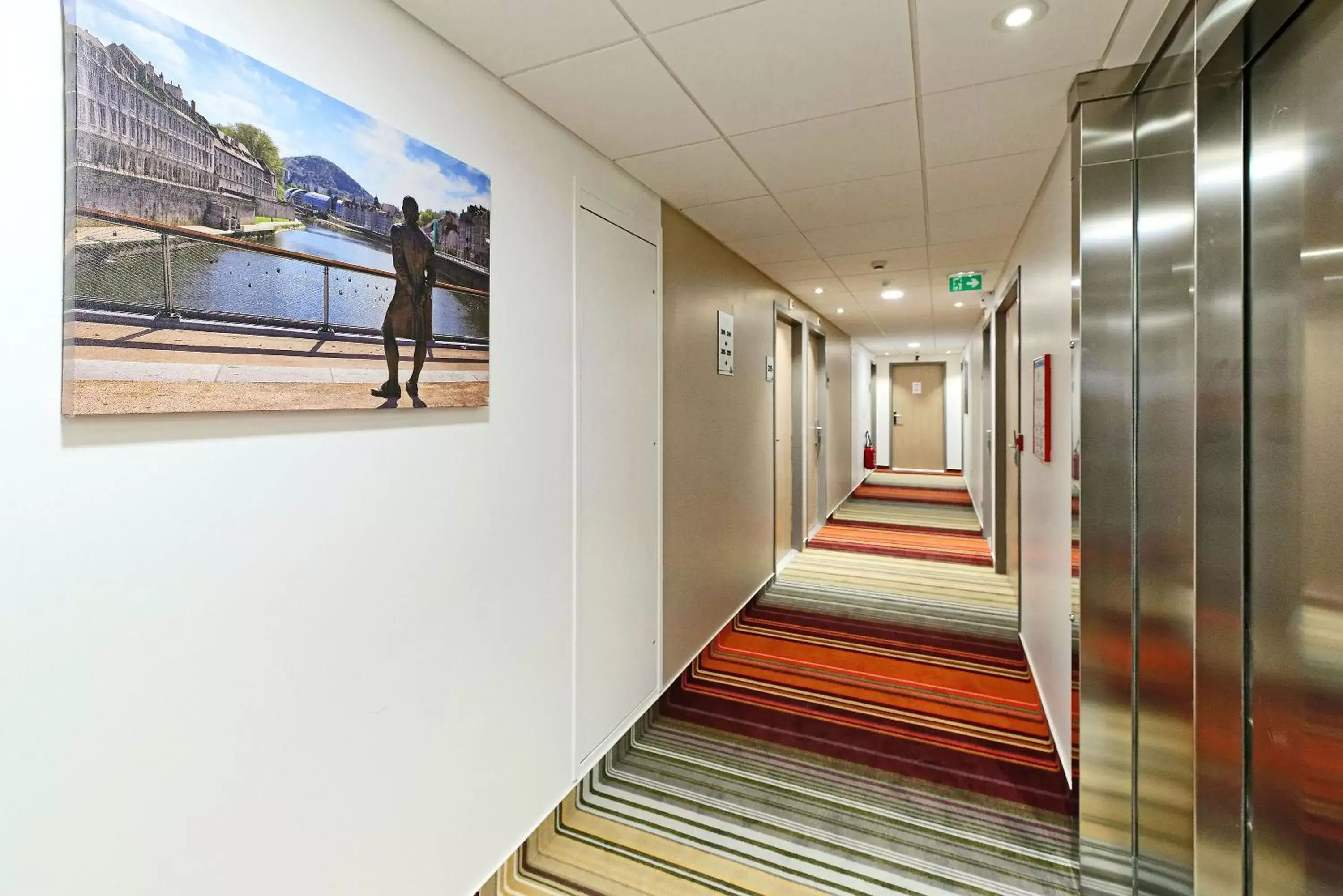 Lobby or reception in Hôtel AKENA BESANCON