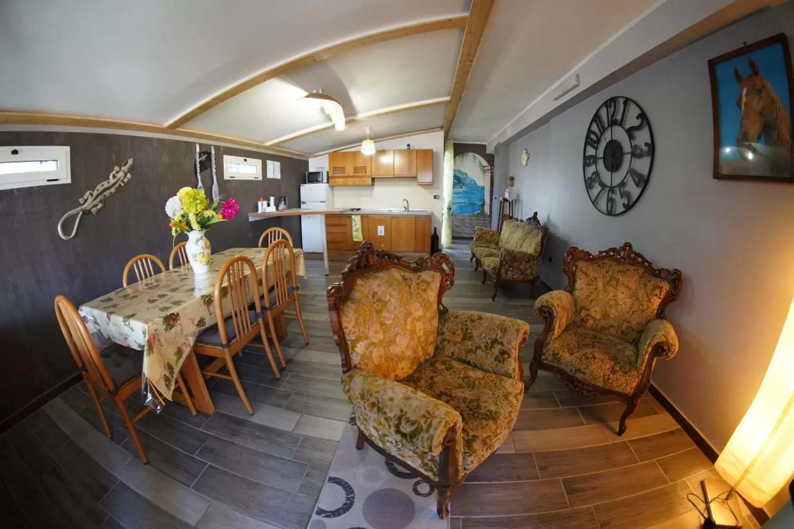 Dining Area in B&B Ciro