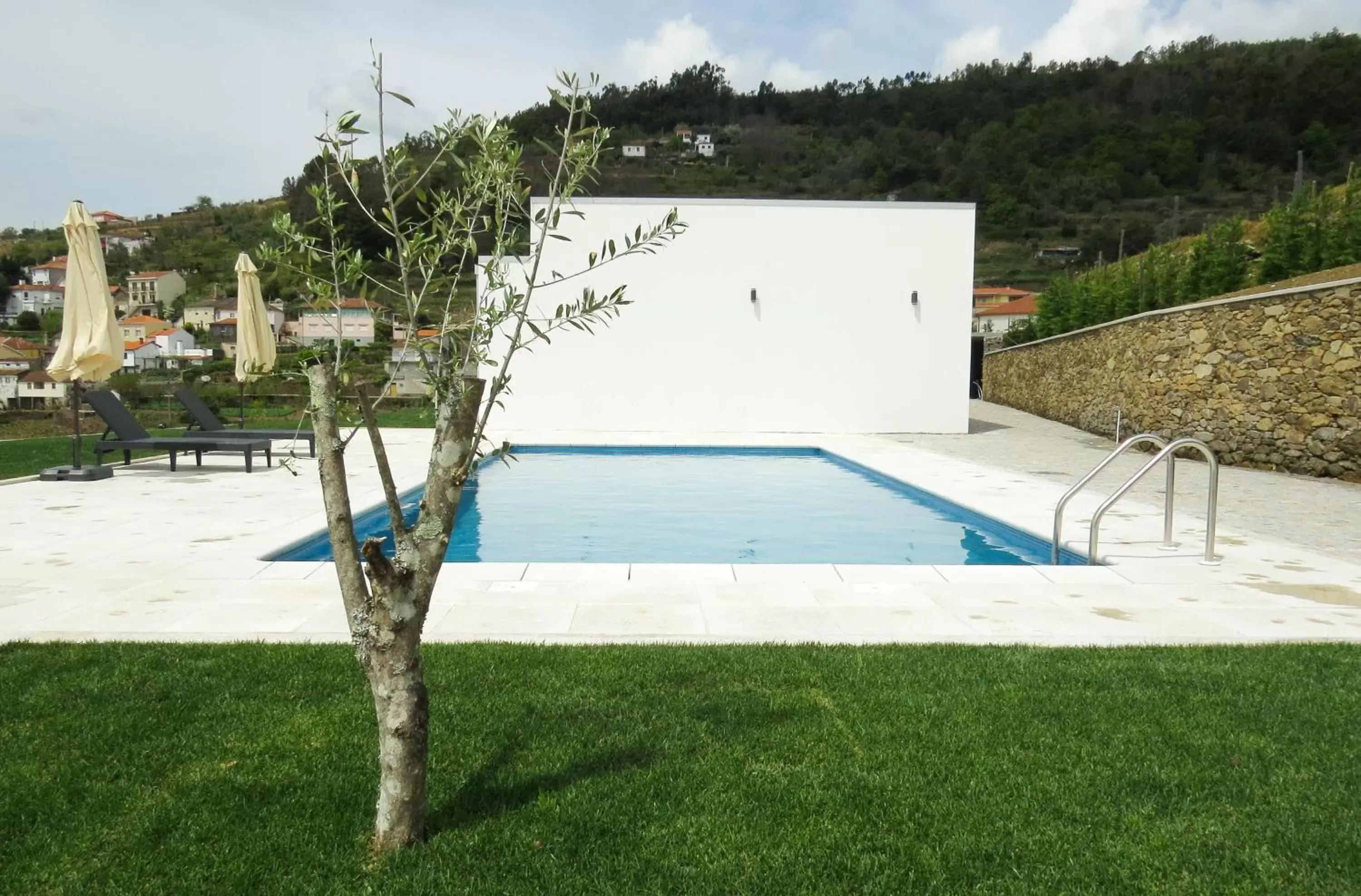 Garden, Swimming Pool in Casa Miradouro