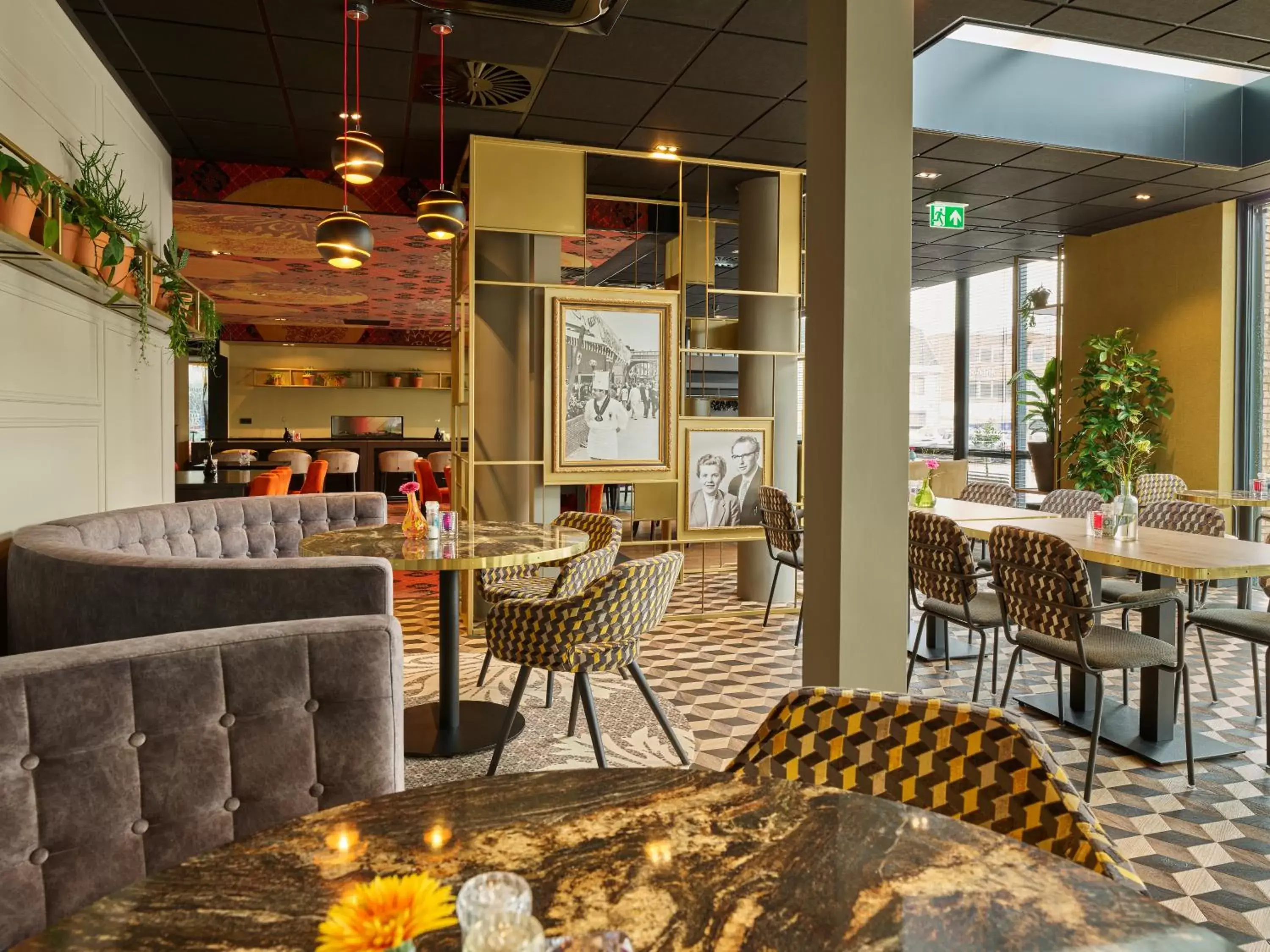 Restaurant/places to eat, Lounge/Bar in Hotel Restaurant Grandcafé 't Voorhuys