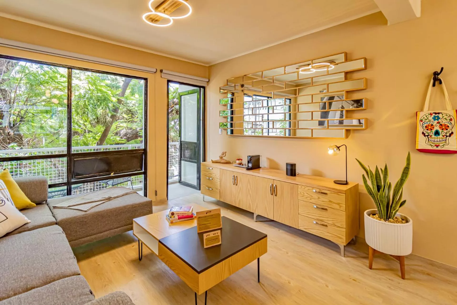 Coffee/tea facilities in Mi Zona Lodging WTC