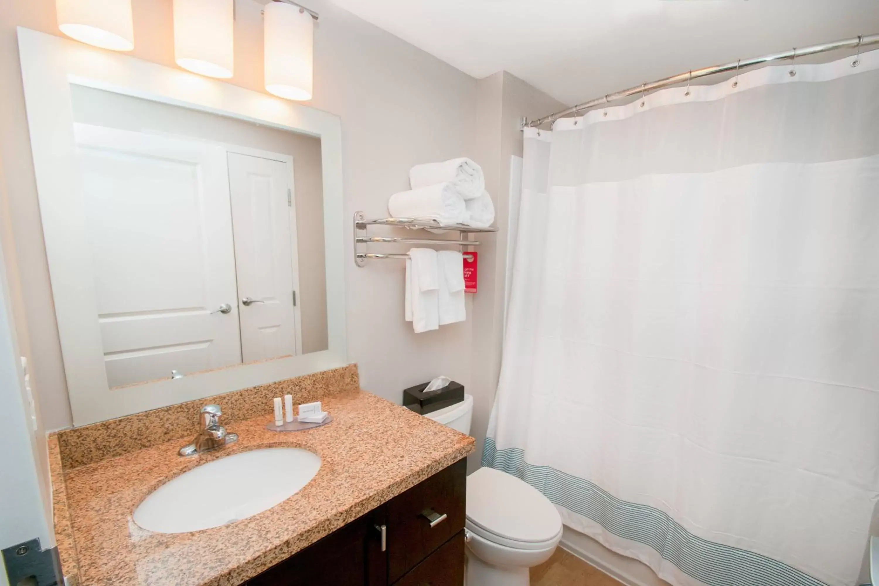 Bathroom in TownePlace Suites by Marriott Scranton Wilkes-Barre