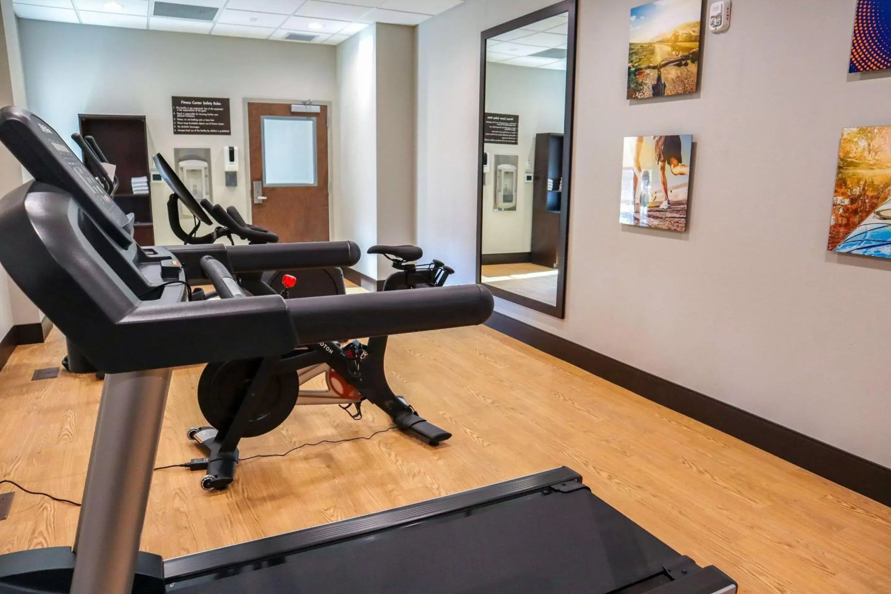 Fitness centre/facilities, Fitness Center/Facilities in Comfort Suites Gainesville Near University