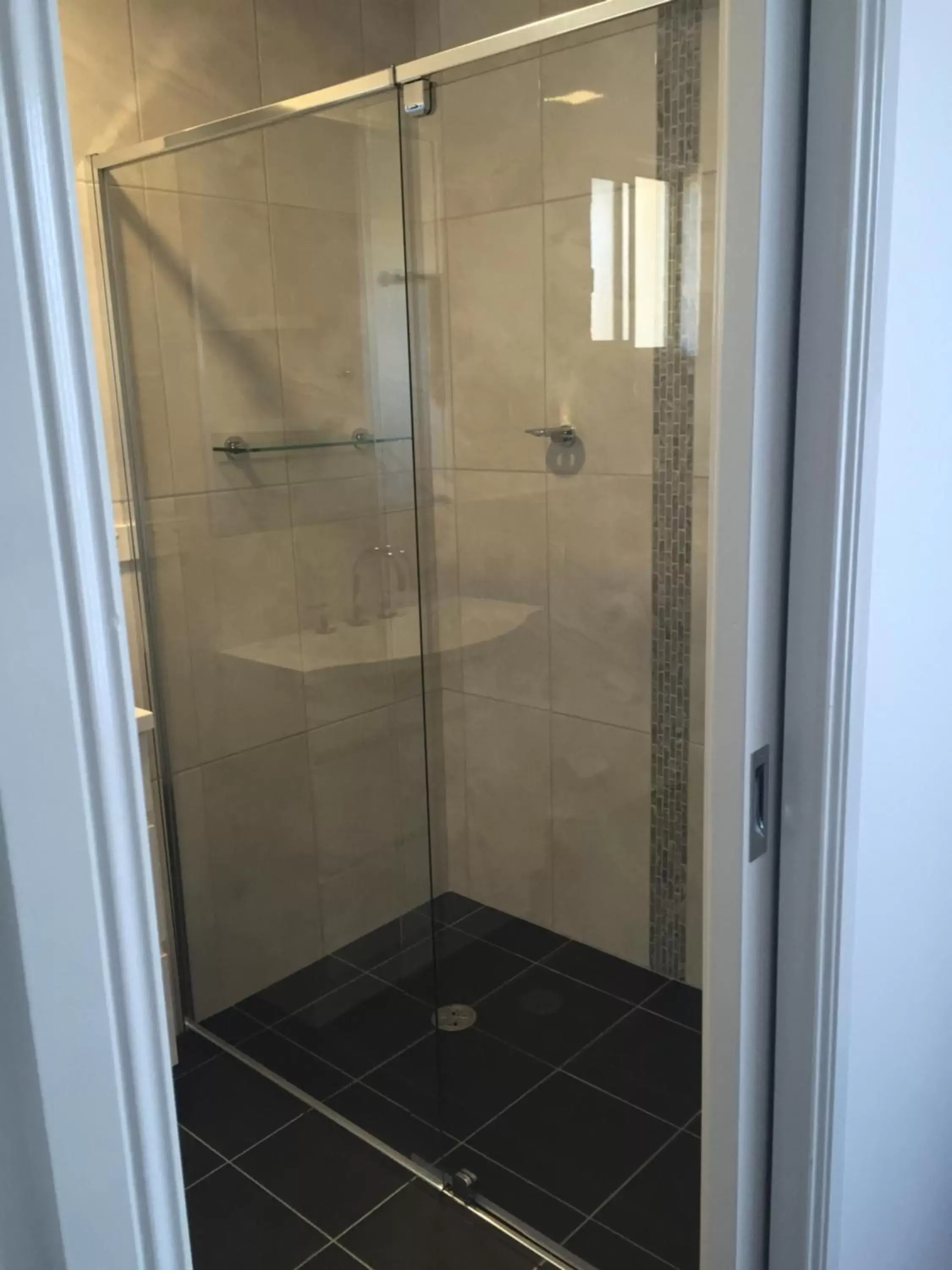 Shower, Bathroom in Merimbula Lake Apartments