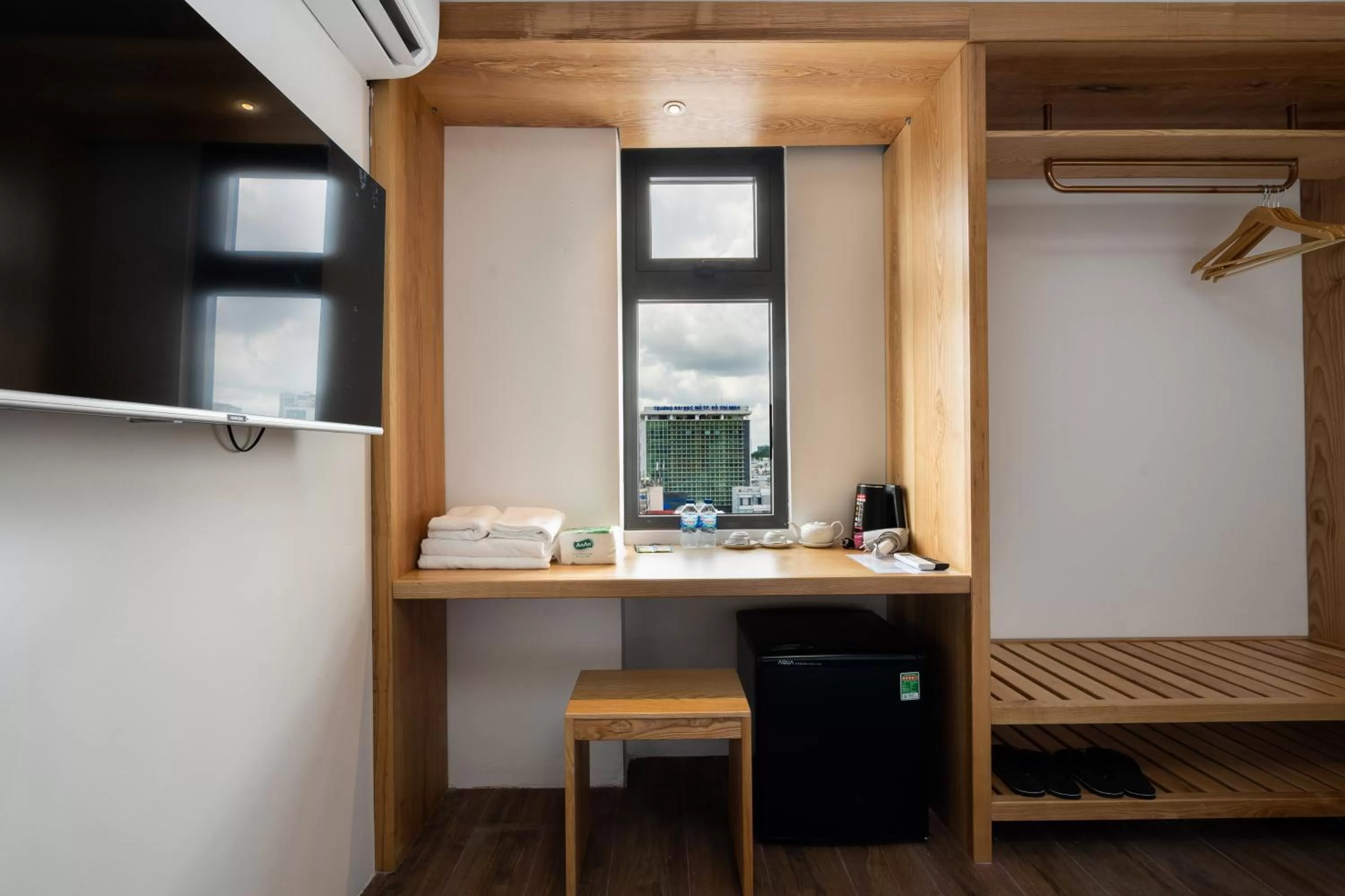 Coffee/tea facilities in Haven Hut Hotel