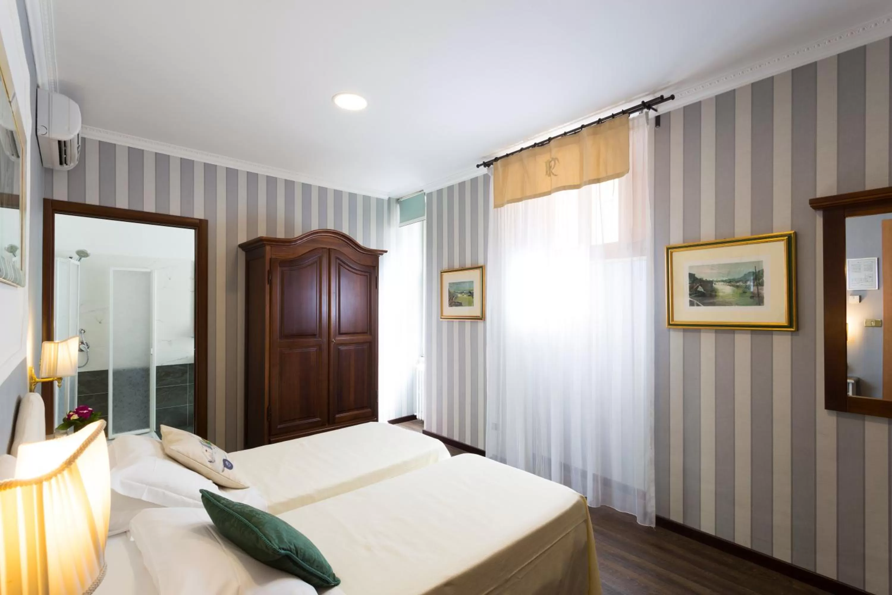 Bed in Hotel Residenza In Farnese