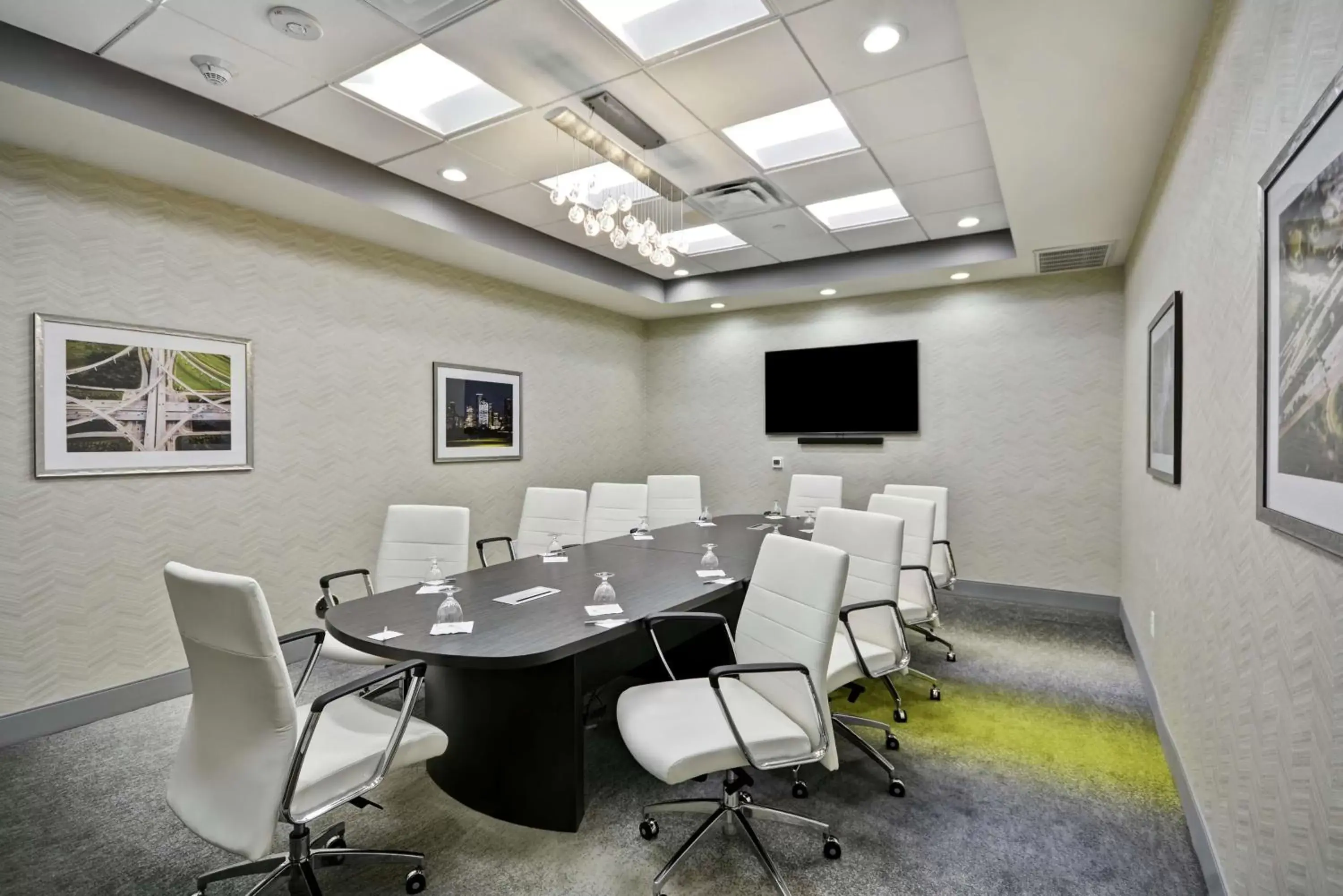 Meeting/conference room in Hilton Garden Inn Houston Hobby Airport