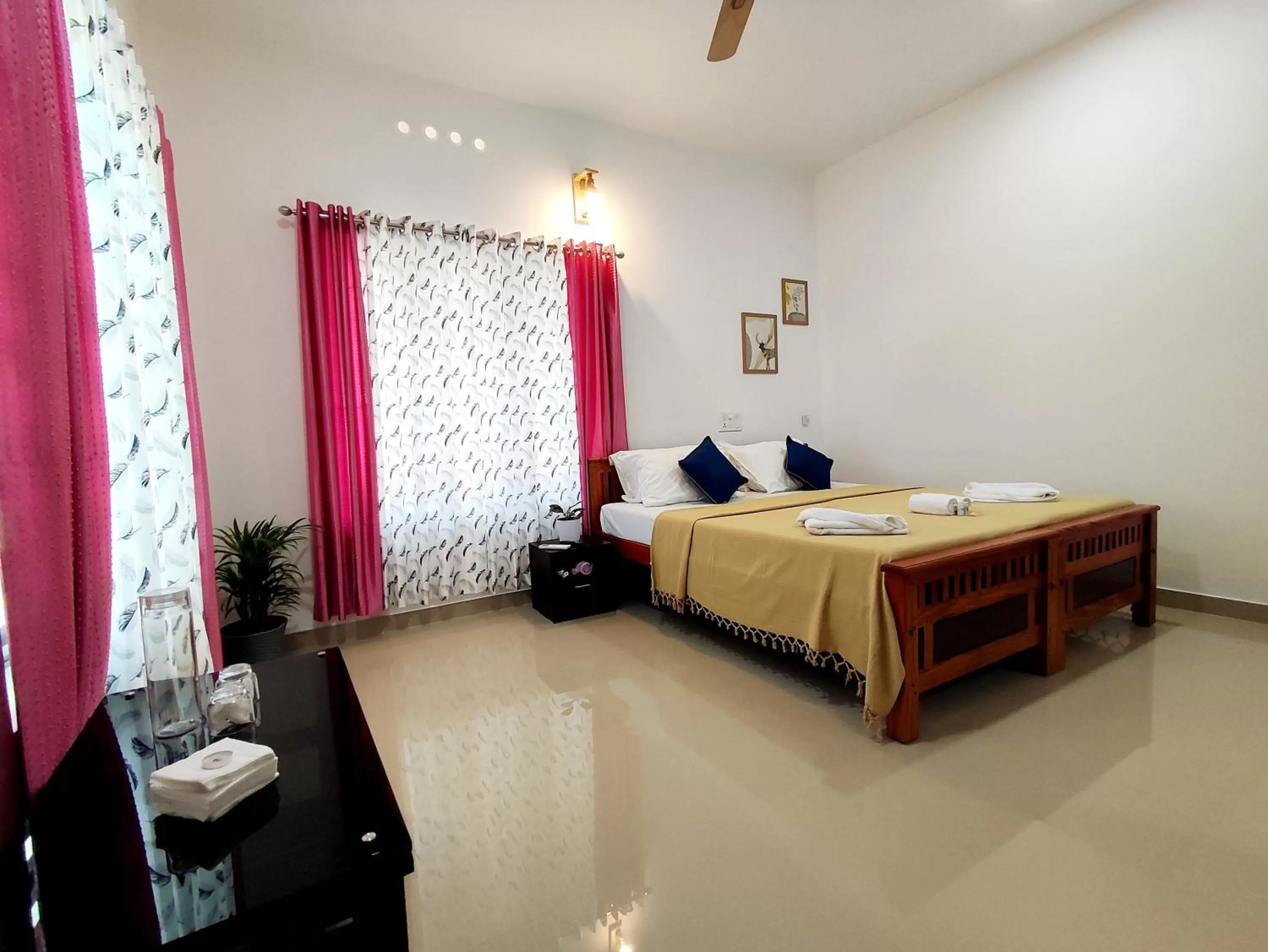 Bed in Happy Buddha S4