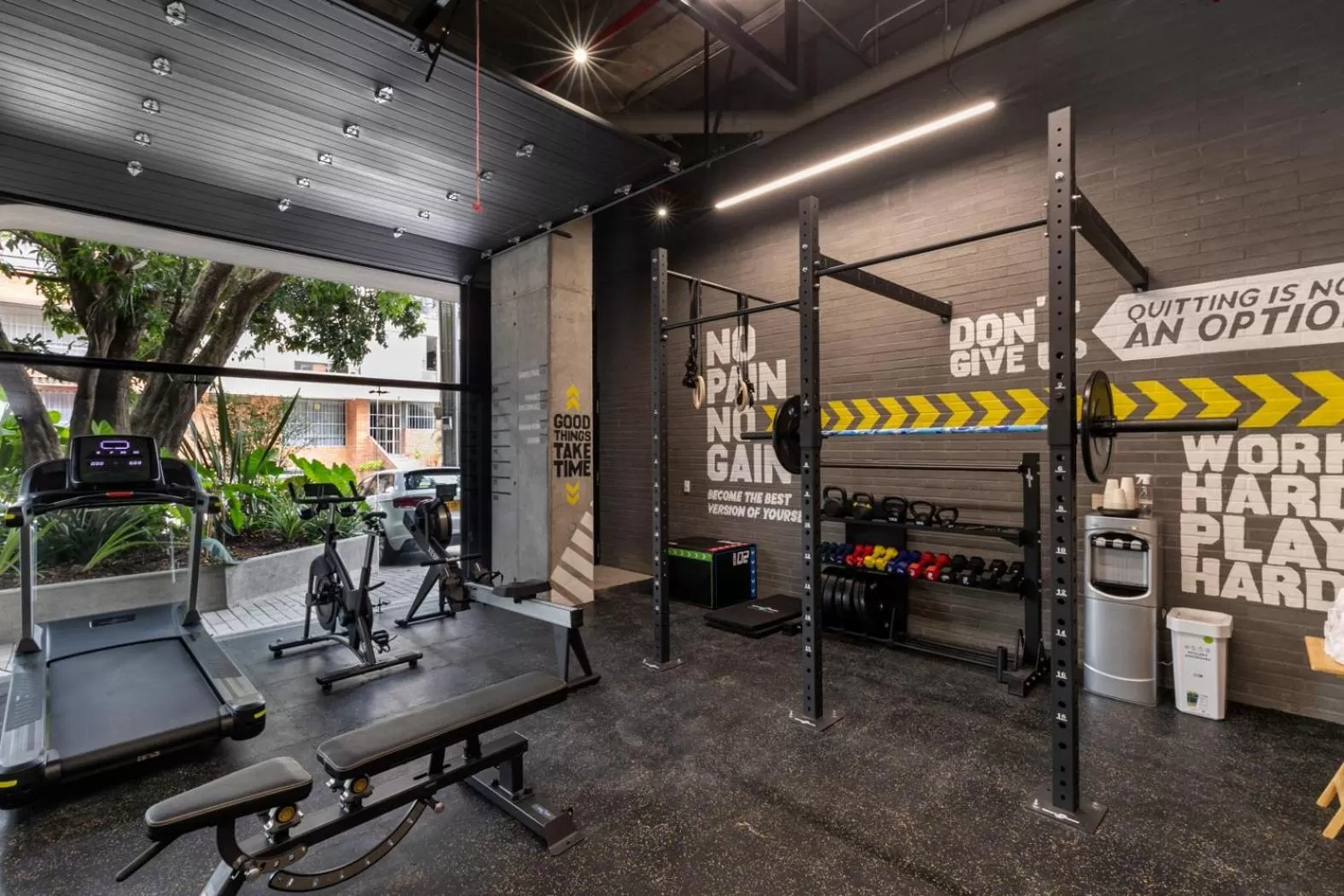 Fitness centre/facilities in Landmark Hotel