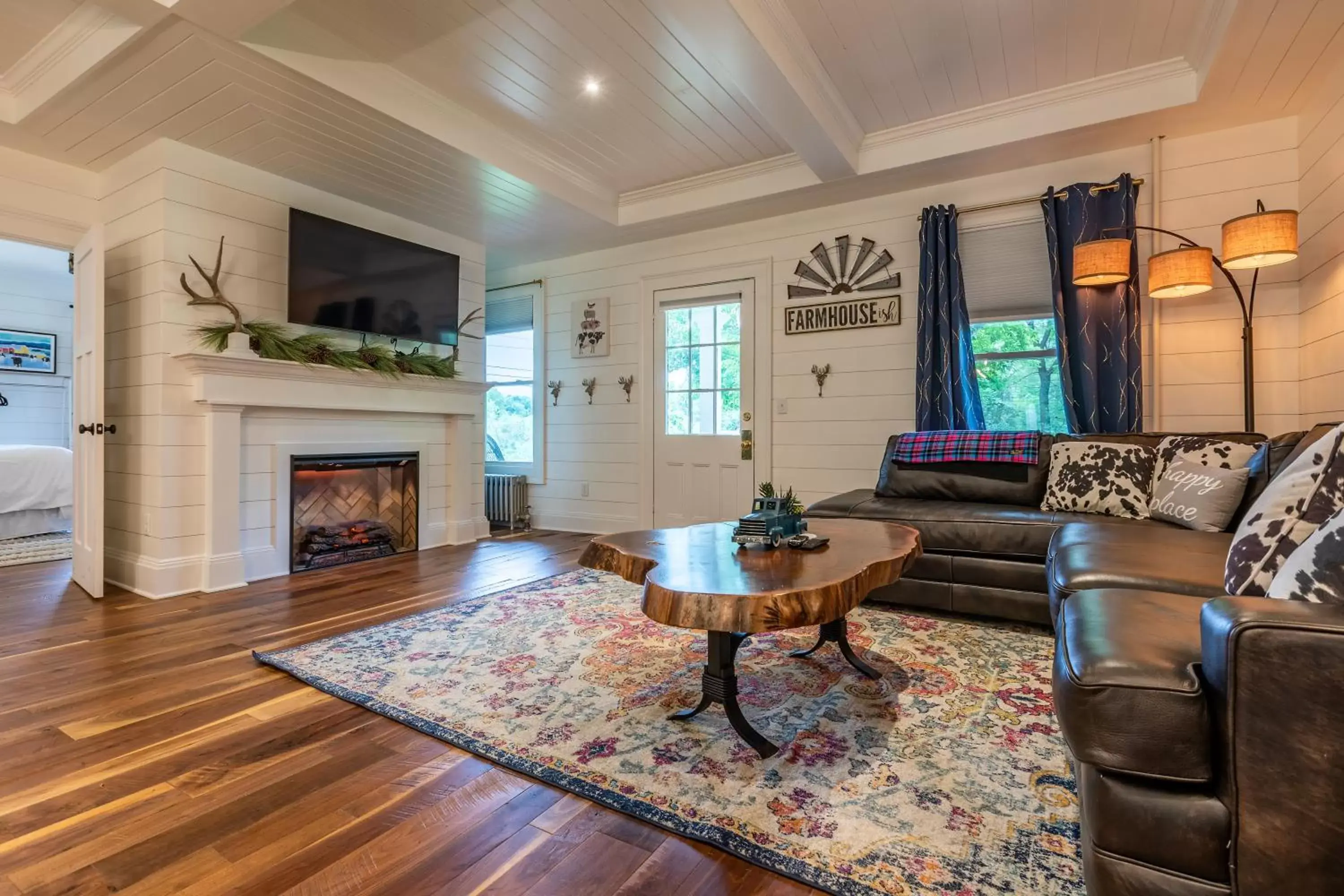 Living room, Seating Area in The Barnstead Inn