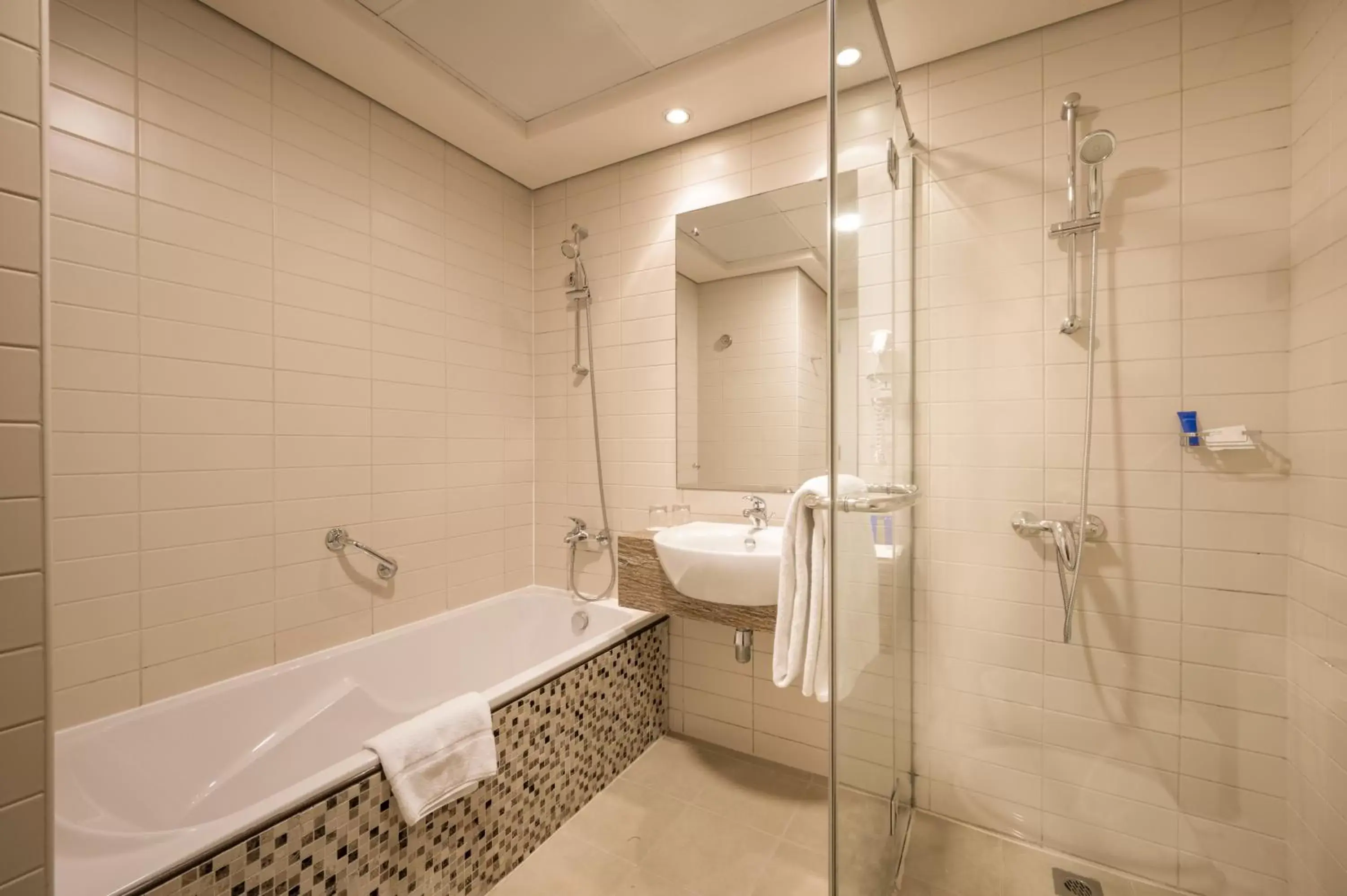 Shower, Bathroom in Oaks Liwa Heights Hotel Suites