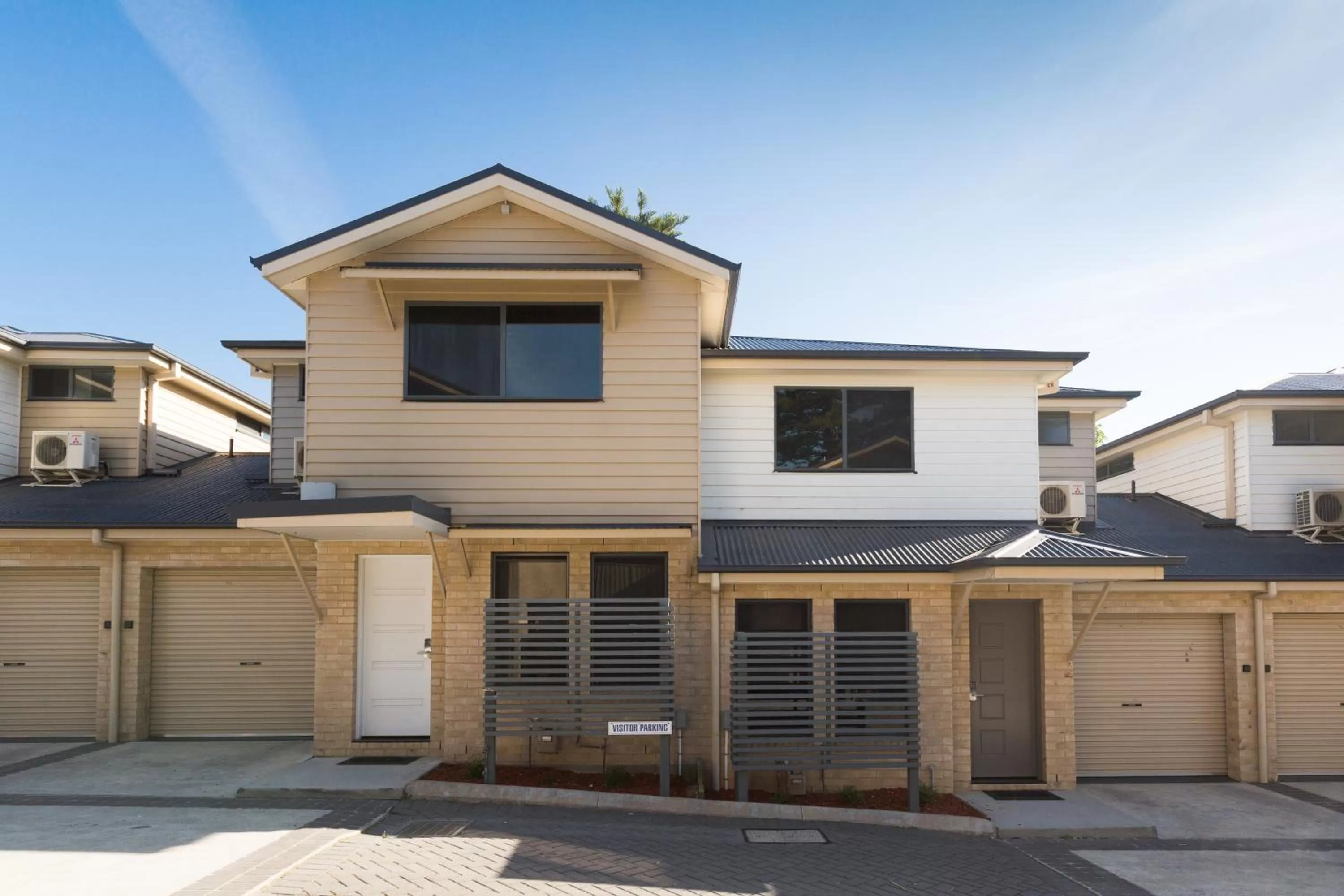 Facade/entrance in Cardiff Executive Apartments