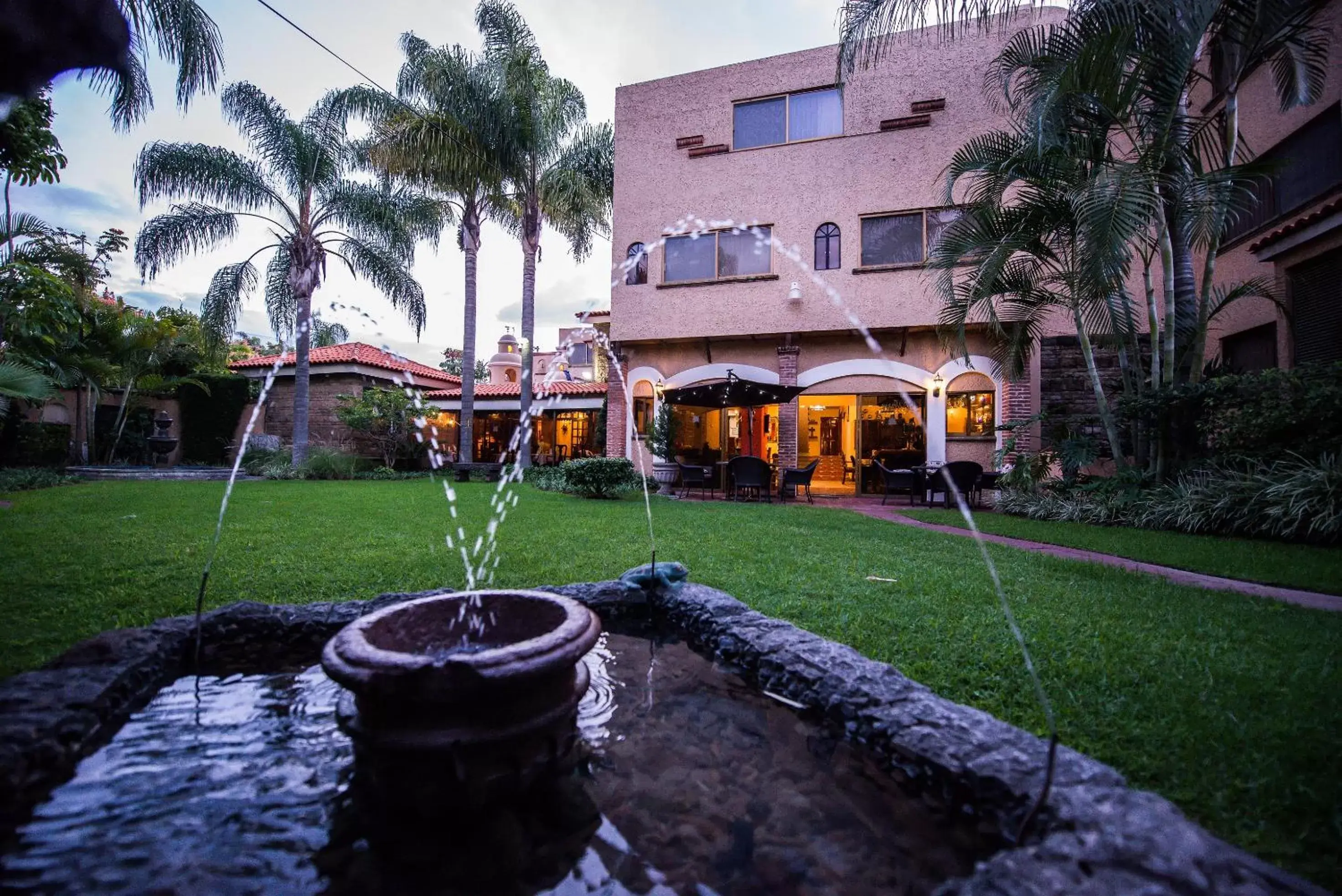 Garden, Property Building in Hotel La Mansion del Sol