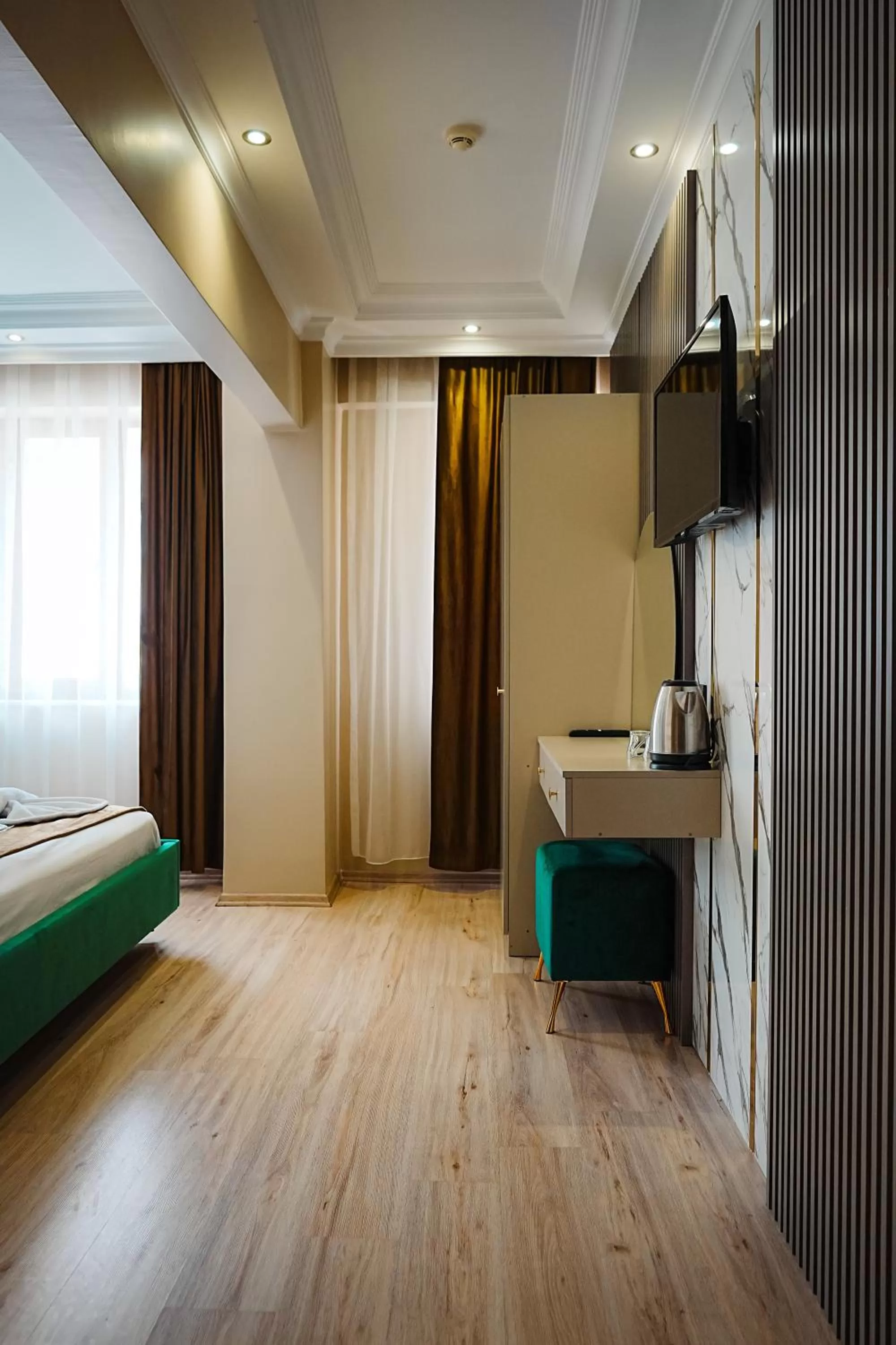 Photo of the whole room, Bed in Reyyan Hotel