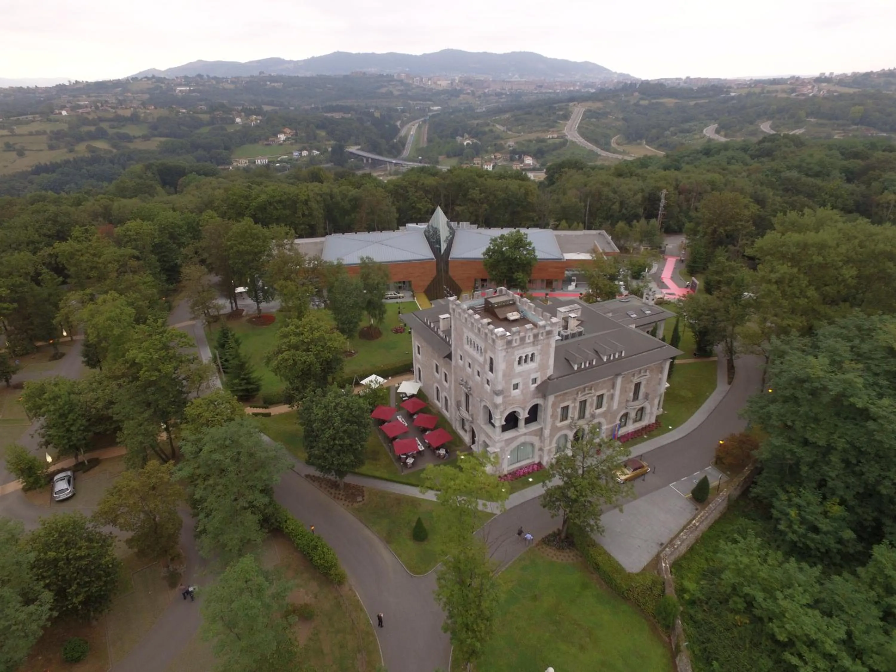 Bird's eye view, Bird's-eye View in Castillo Del Bosque La Zoreda