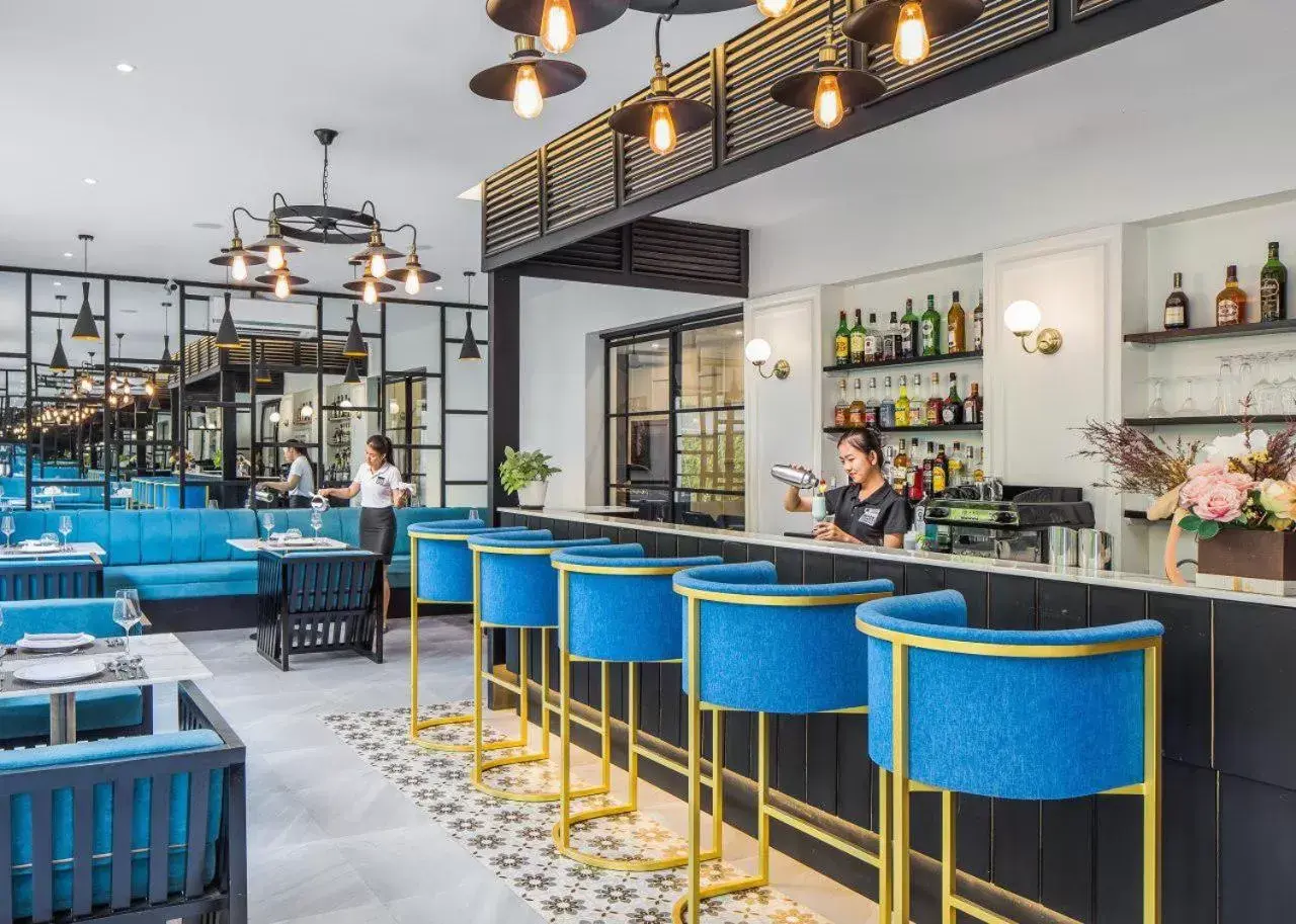 Restaurant/places to eat in Blanc Smith Residence Restaurant/places to eat in Blanc Smith Residence