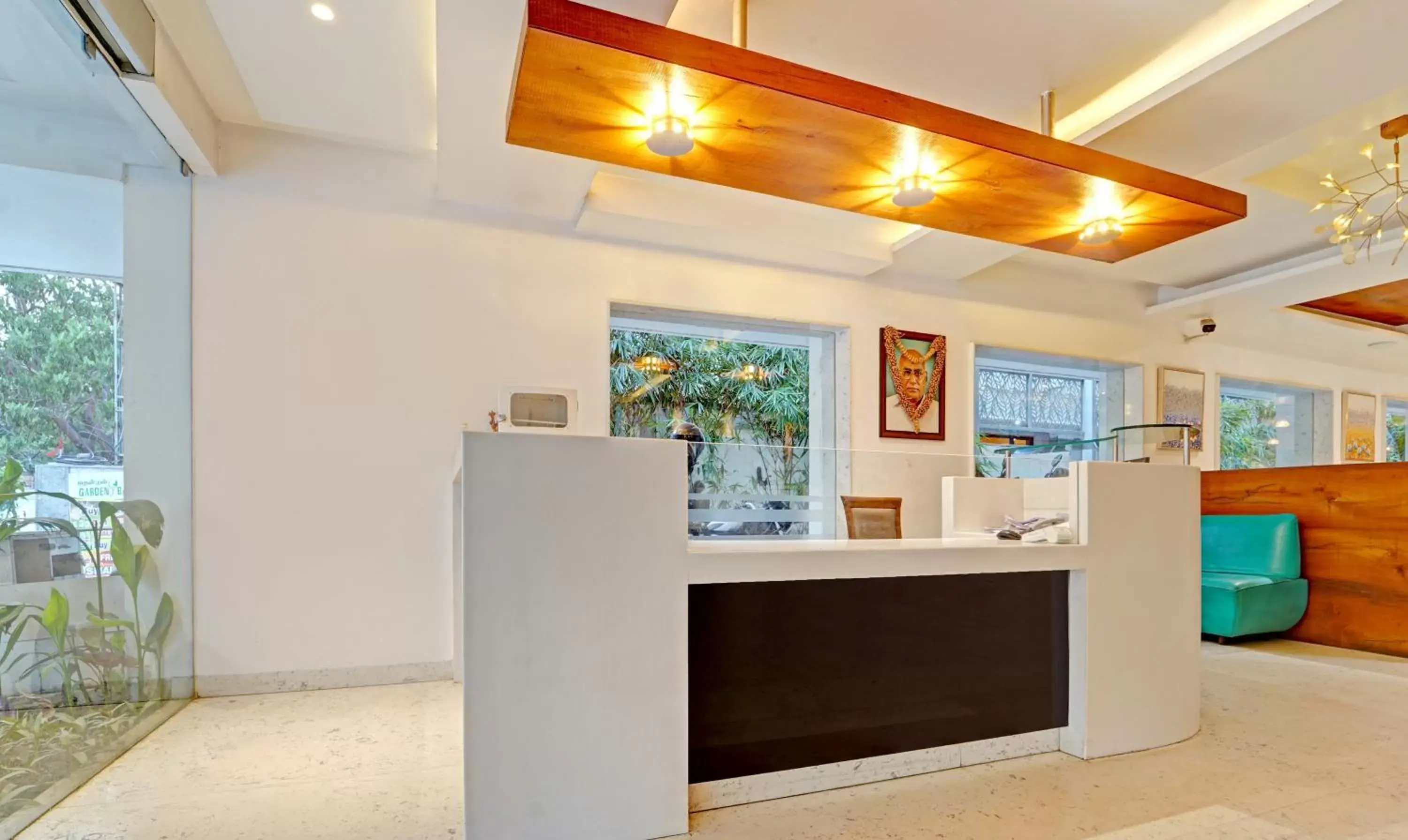 Lobby or reception in Treebo Vinayak Inn, 600 Mts From Coimbatore Railway Station Lobby or reception in Treebo Vinayak Inn, 600 Mts From Coimbatore Railway Station