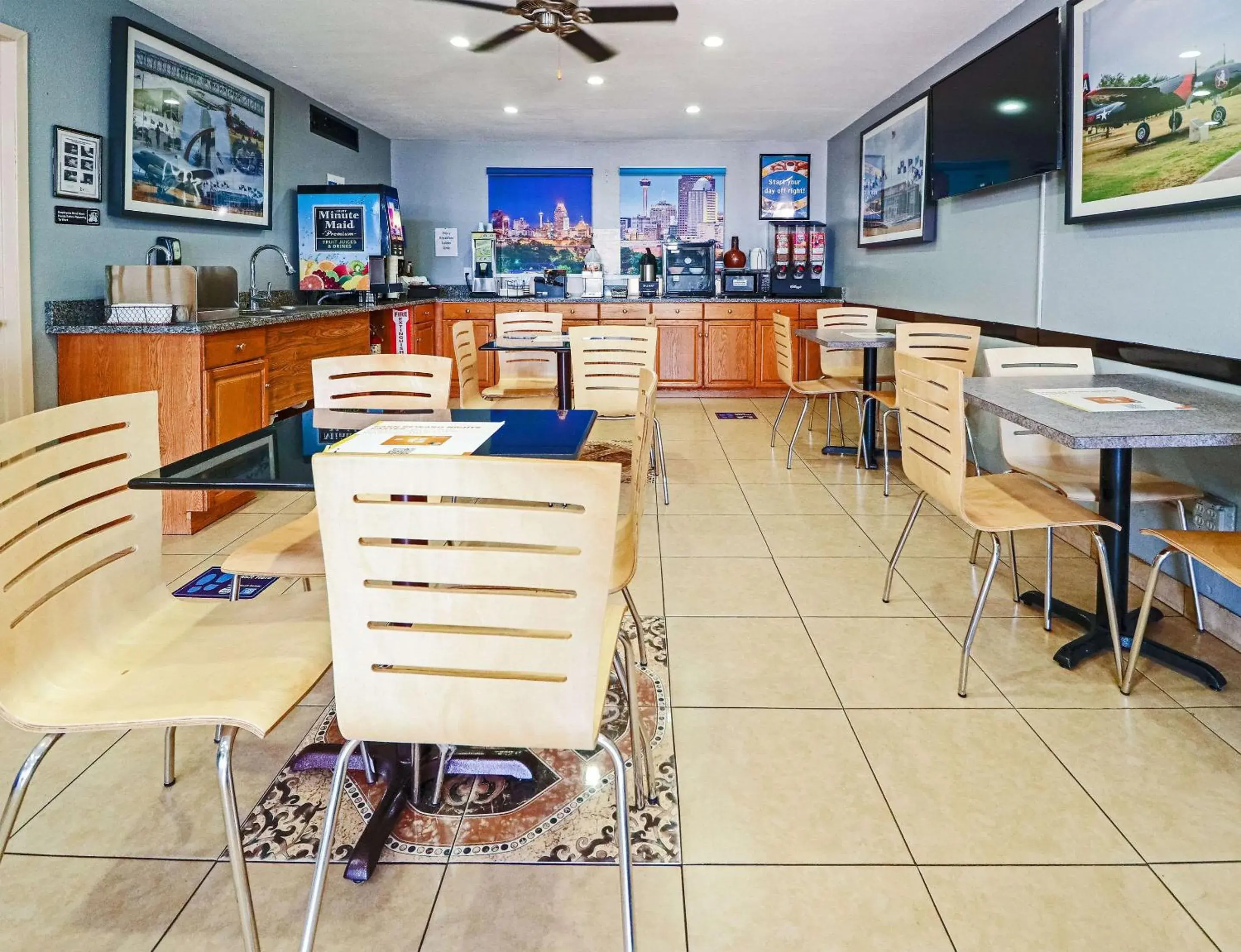 Breakfast, Restaurant/Places to Eat in Rodeway Inn San Antonio Lackland AFB - SeaWorld