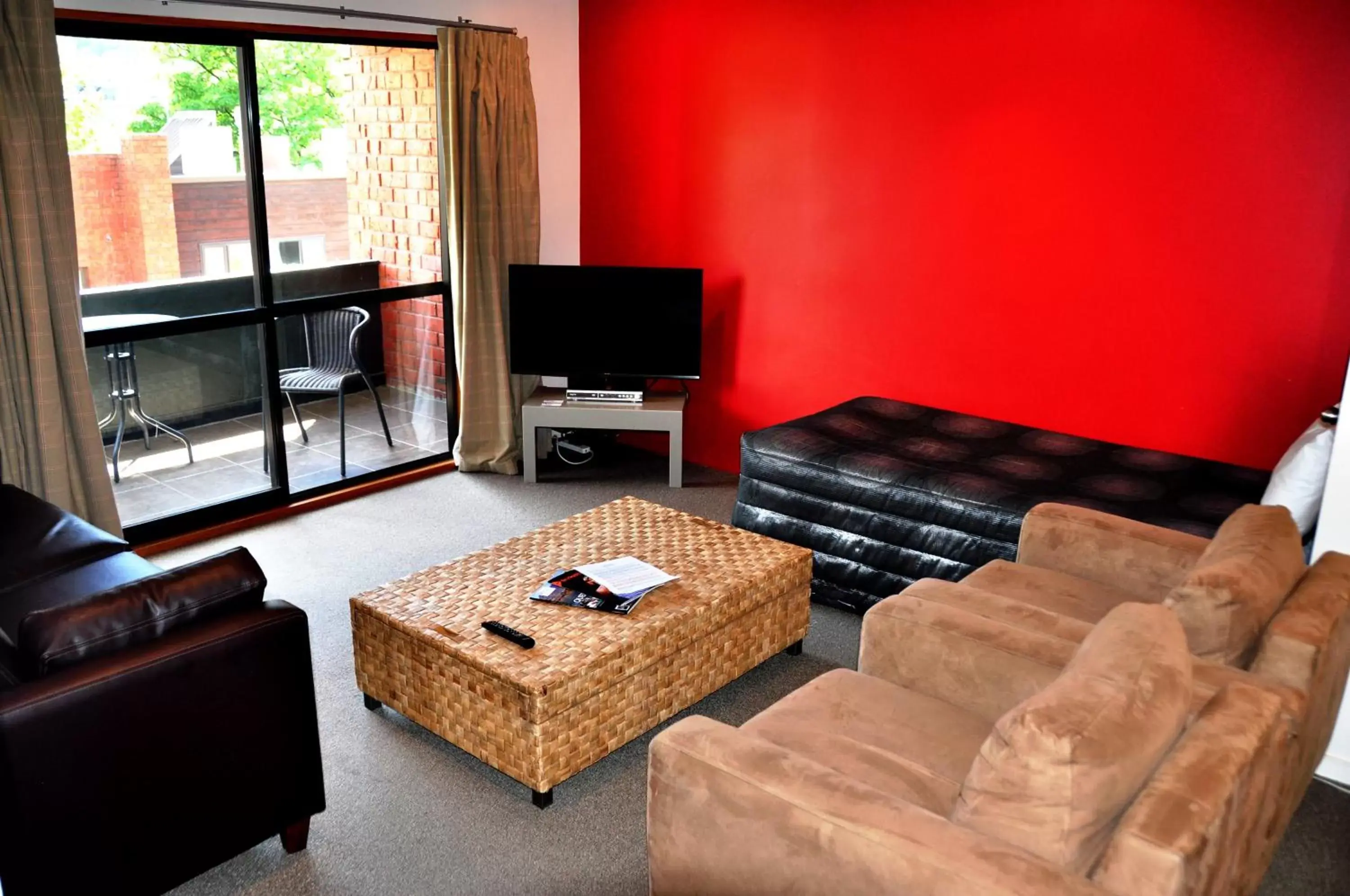 Living room, Seating Area in St James Apartments