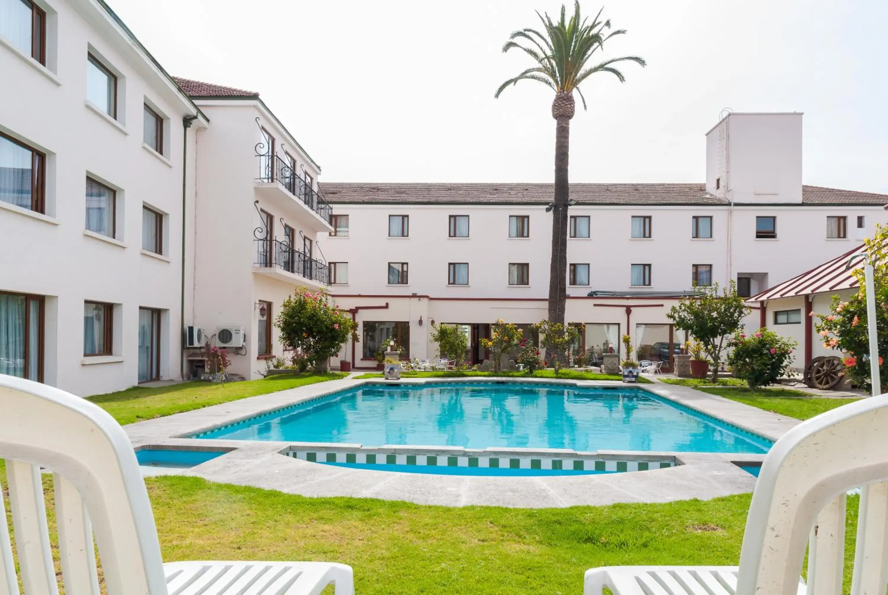 Swimming Pool in Hotel Francisco De Aguirre