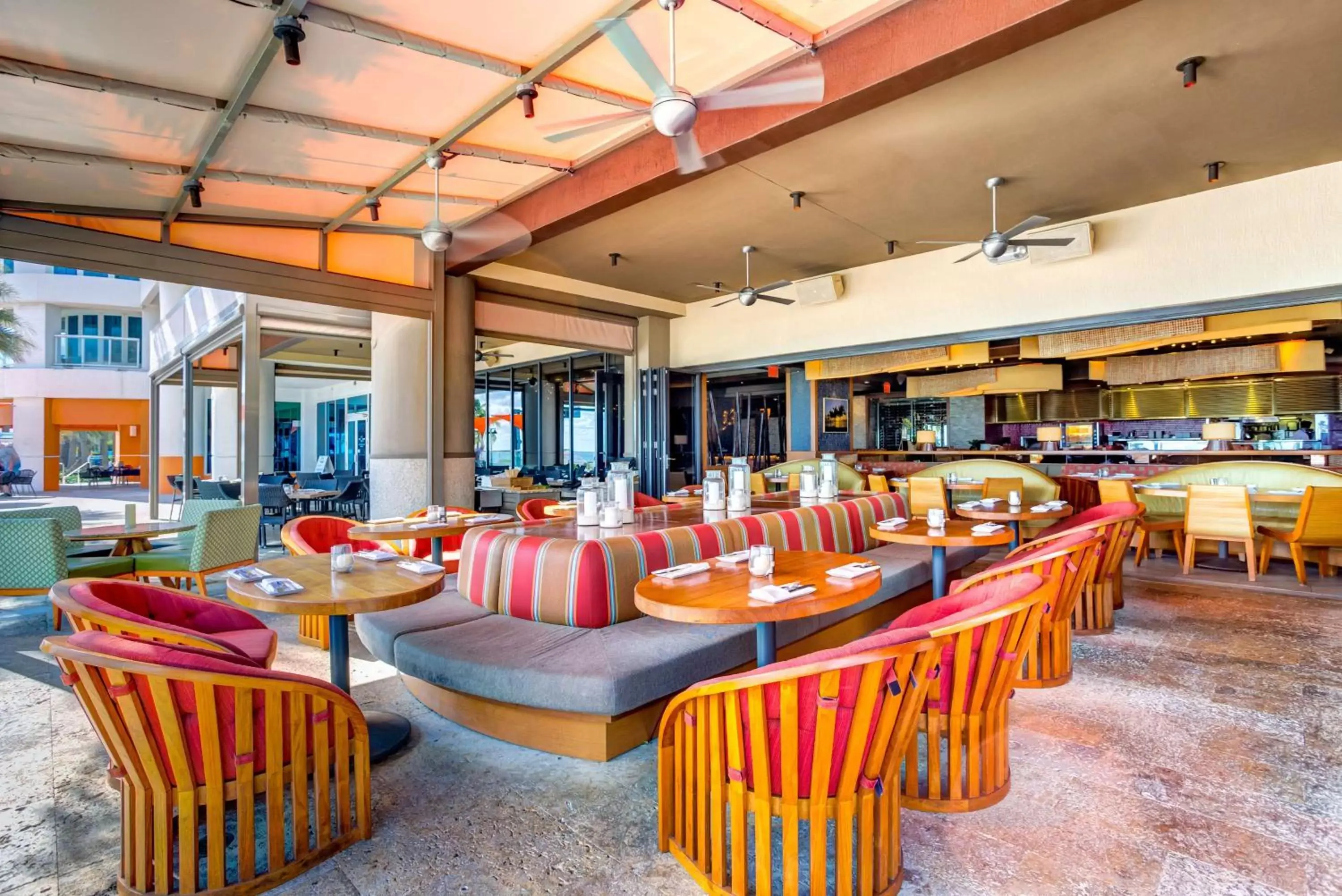 Restaurant/places to eat in Hilton Fort Lauderdale Beach Resort