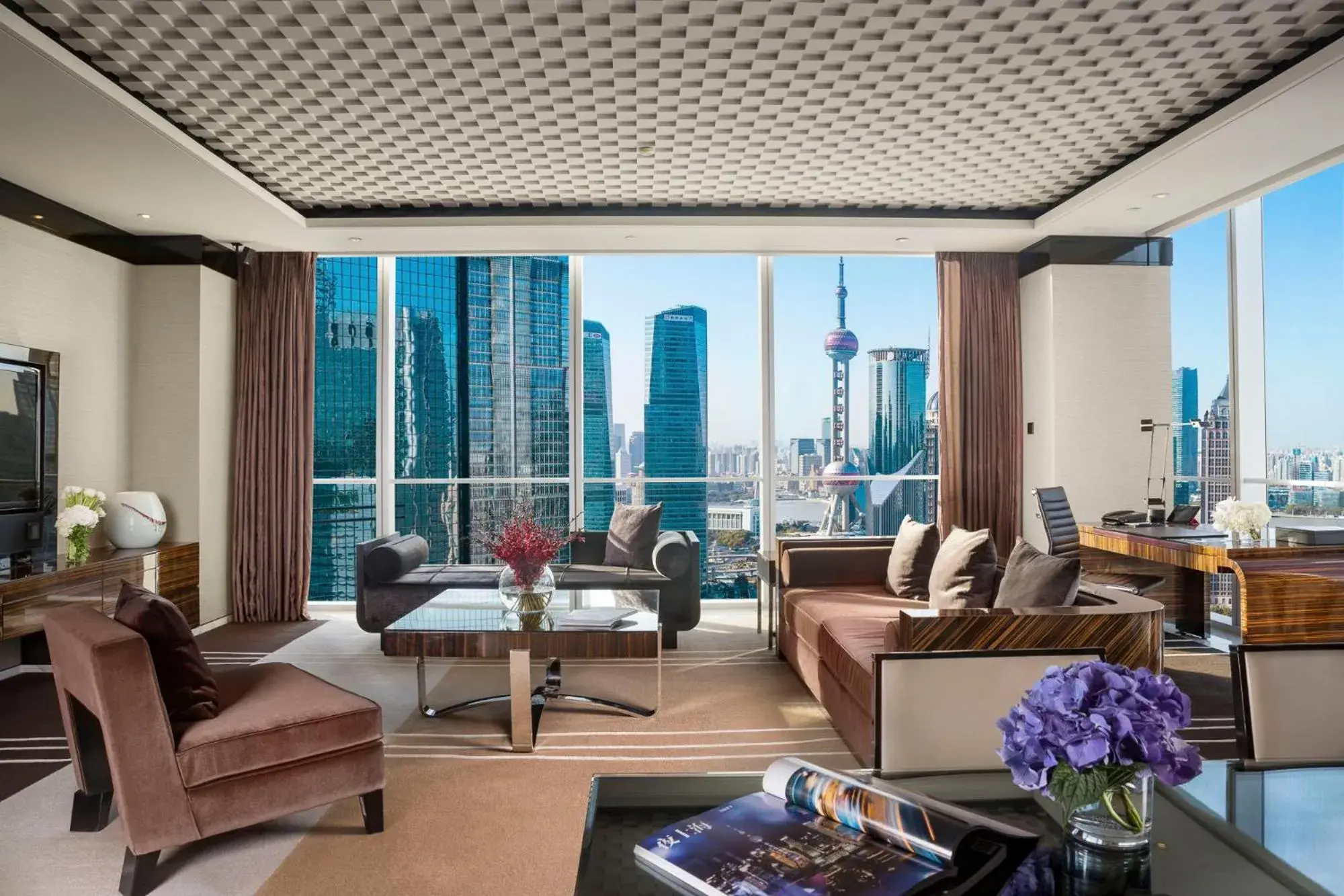 Living room in Regent Shanghai Pudong Living room in Regent Shanghai Pudong