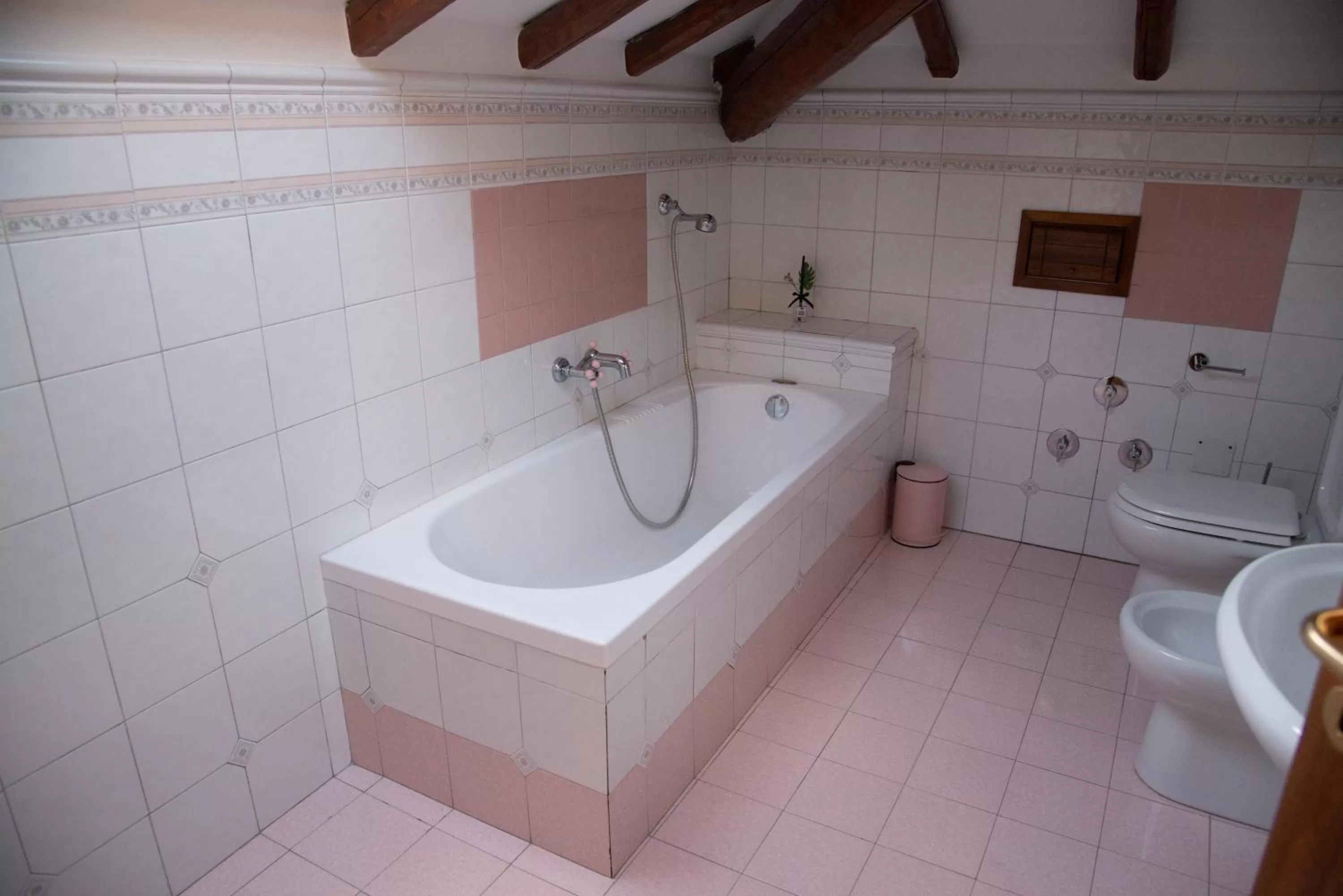 Toilet in Boutique Villa Etna d'A'mare