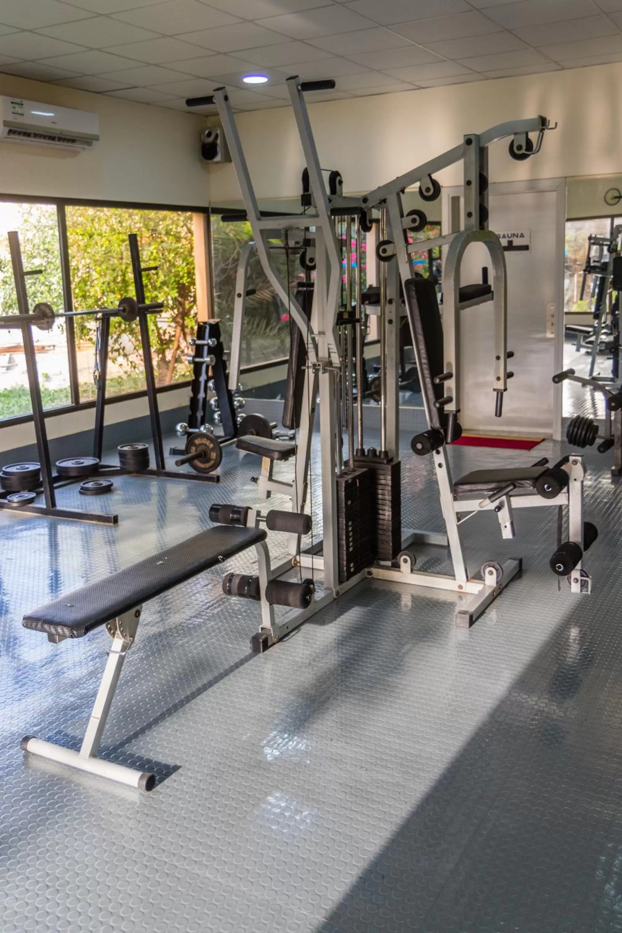 Fitness centre/facilities in BM Beach Resort