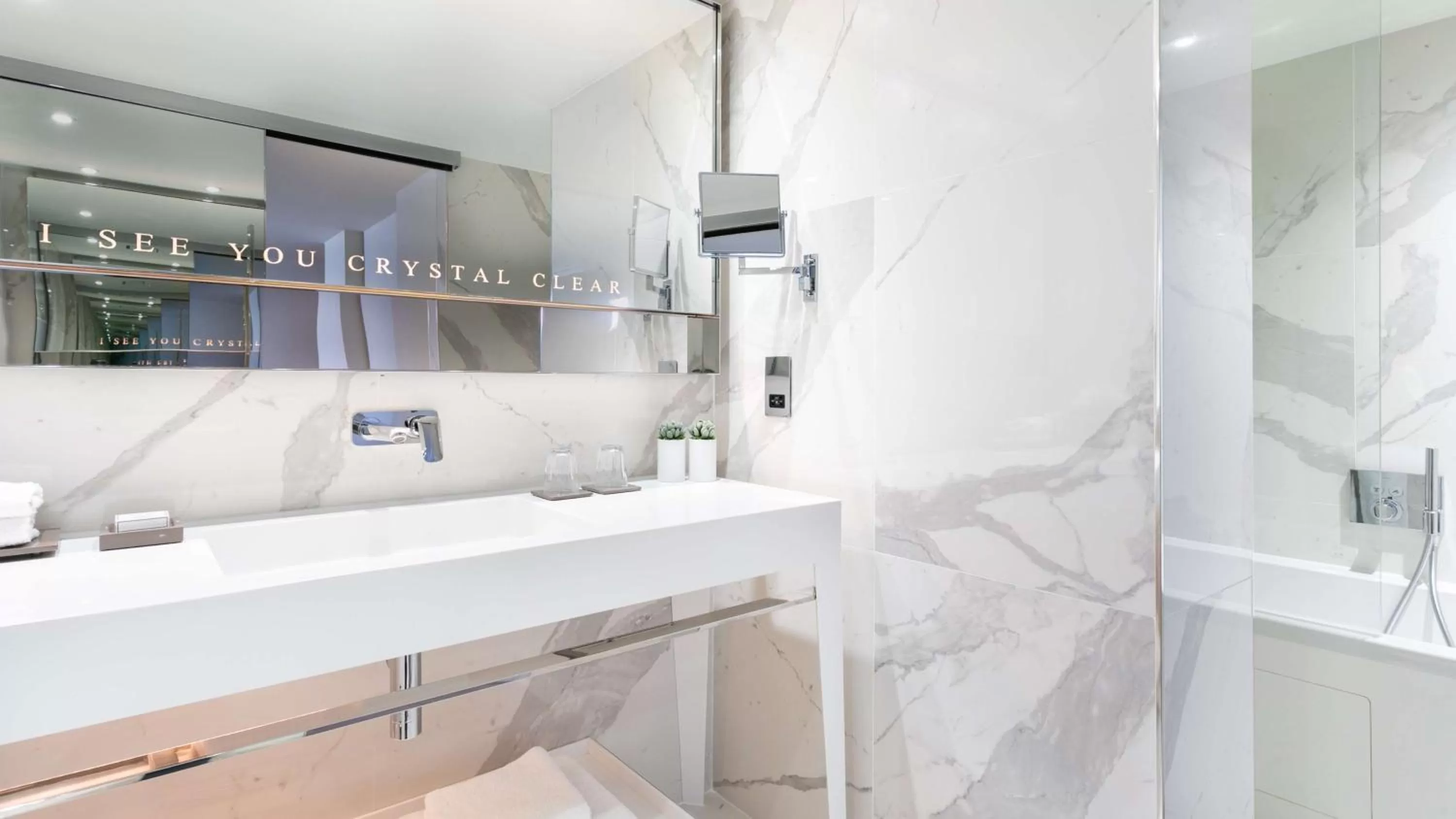 Bathroom in Holmes Hotel London