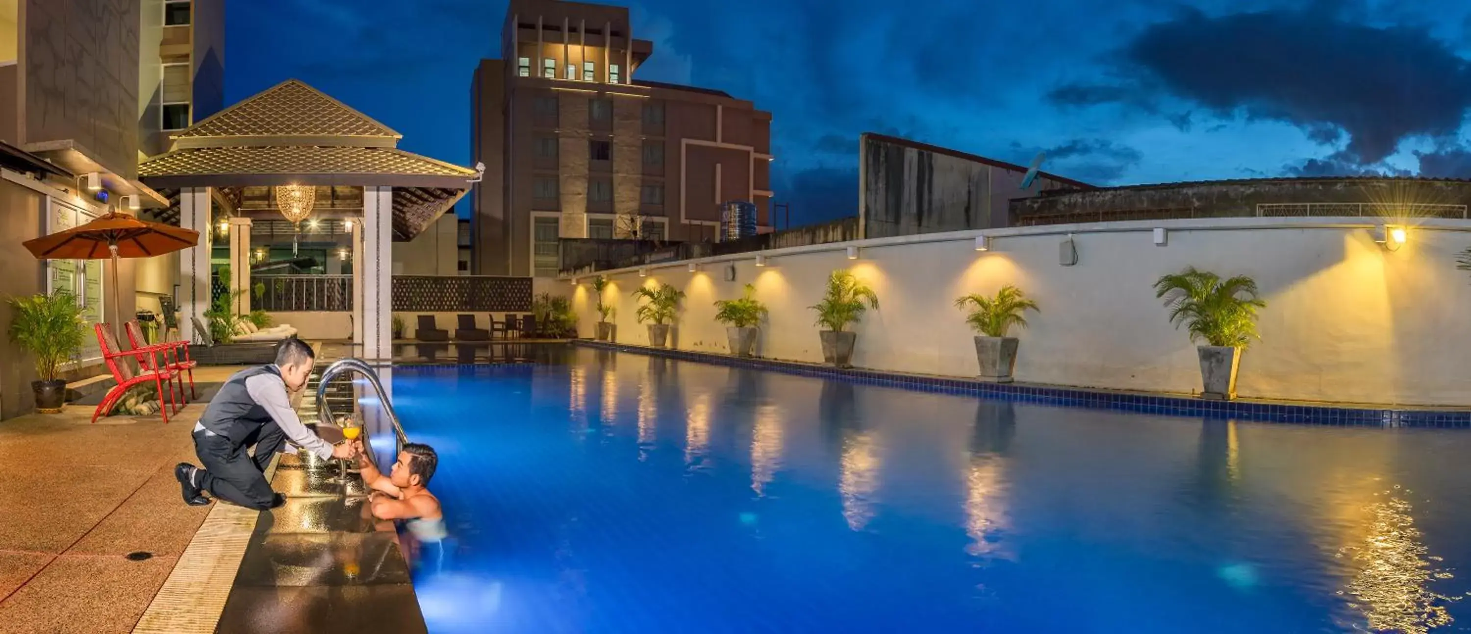 Pool view, Swimming Pool in Buri Sriphu Hotel & Convention Centre