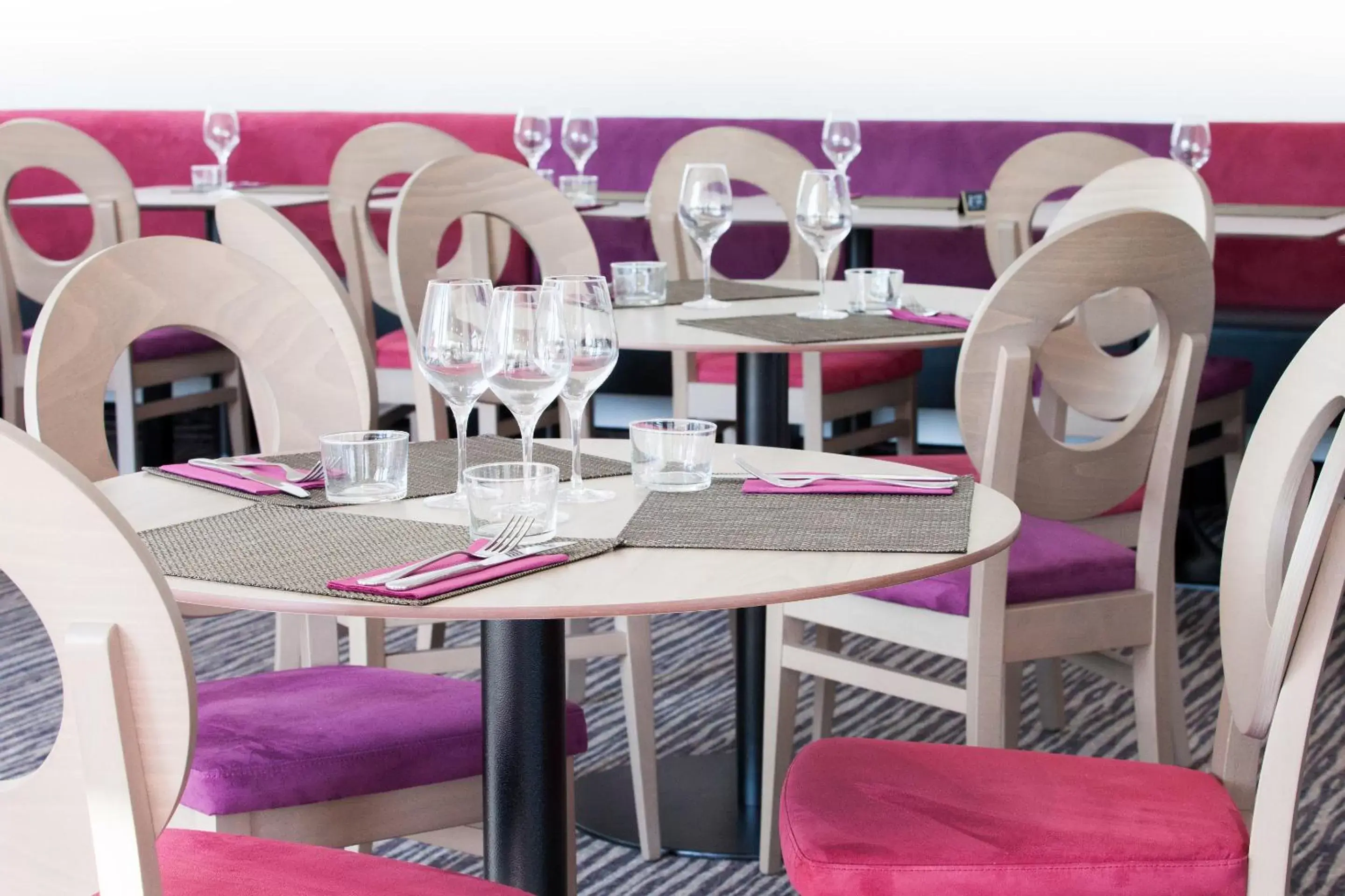 Restaurant/Places to Eat in Best Western Hotel Le Bordeaux Sud