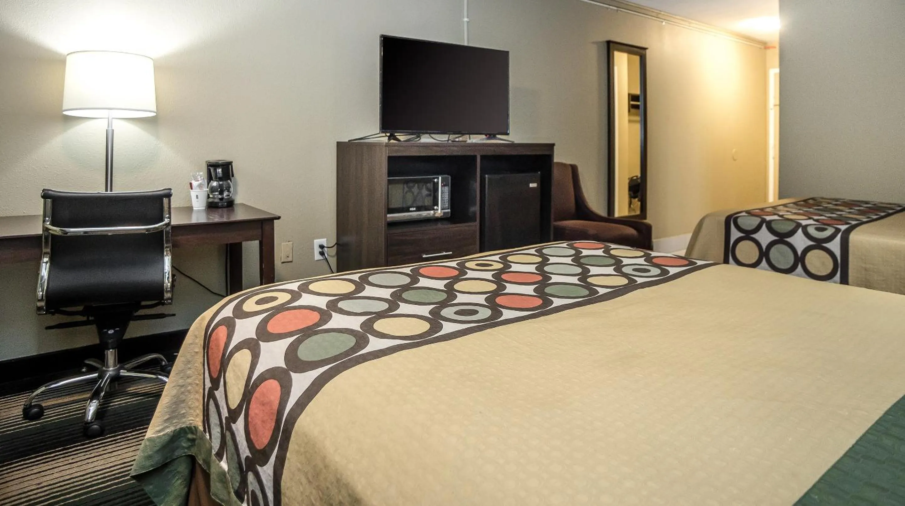 Bed in Super 8 by Wyndham Indianapolis South