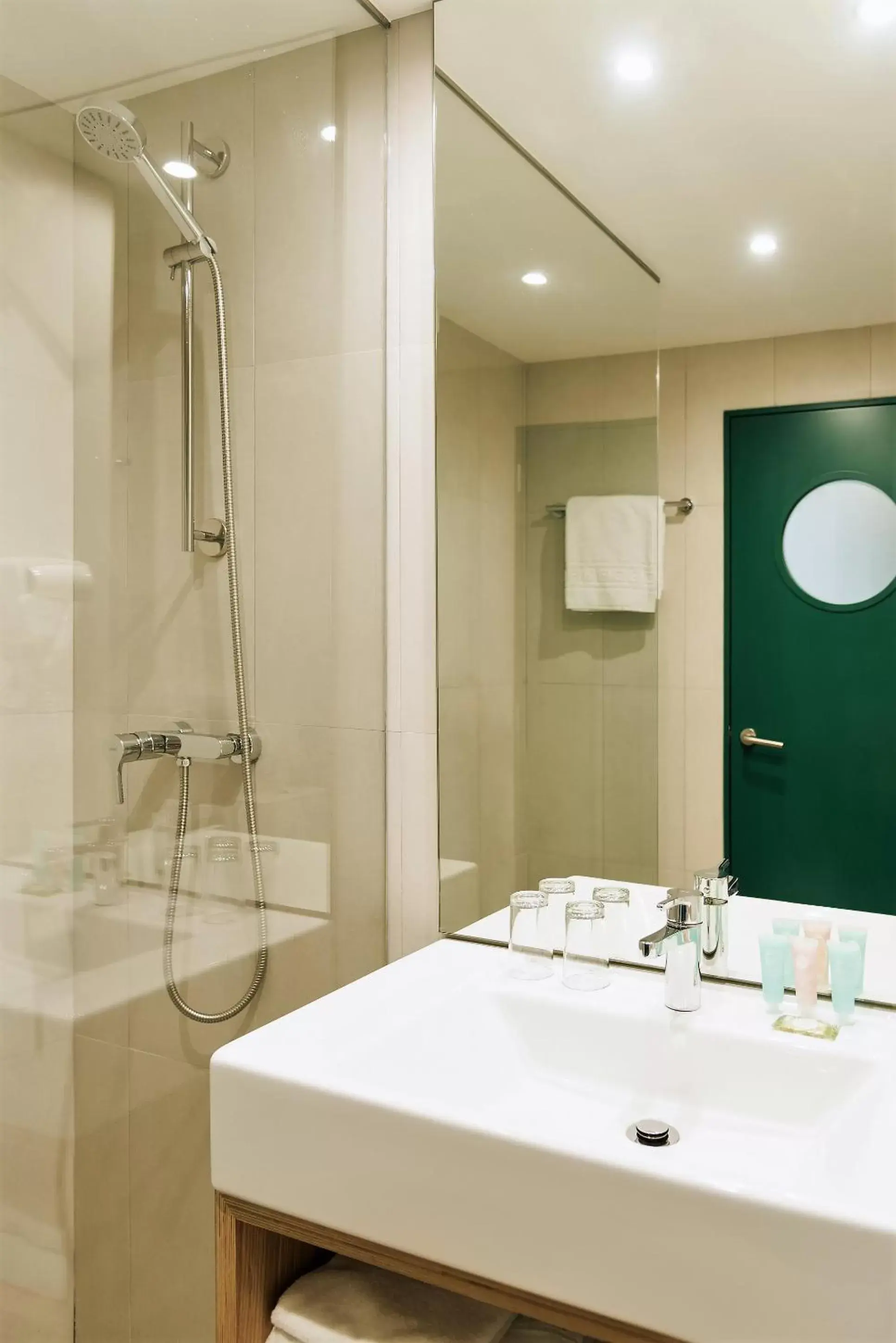 Bathroom in Amazonia Lisboa Hotel