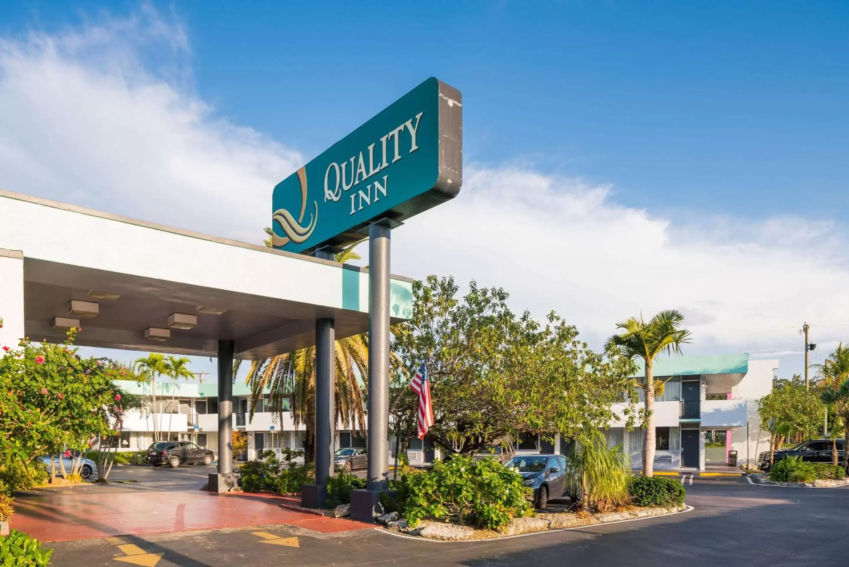 Property Building in Quality Inn Miami South