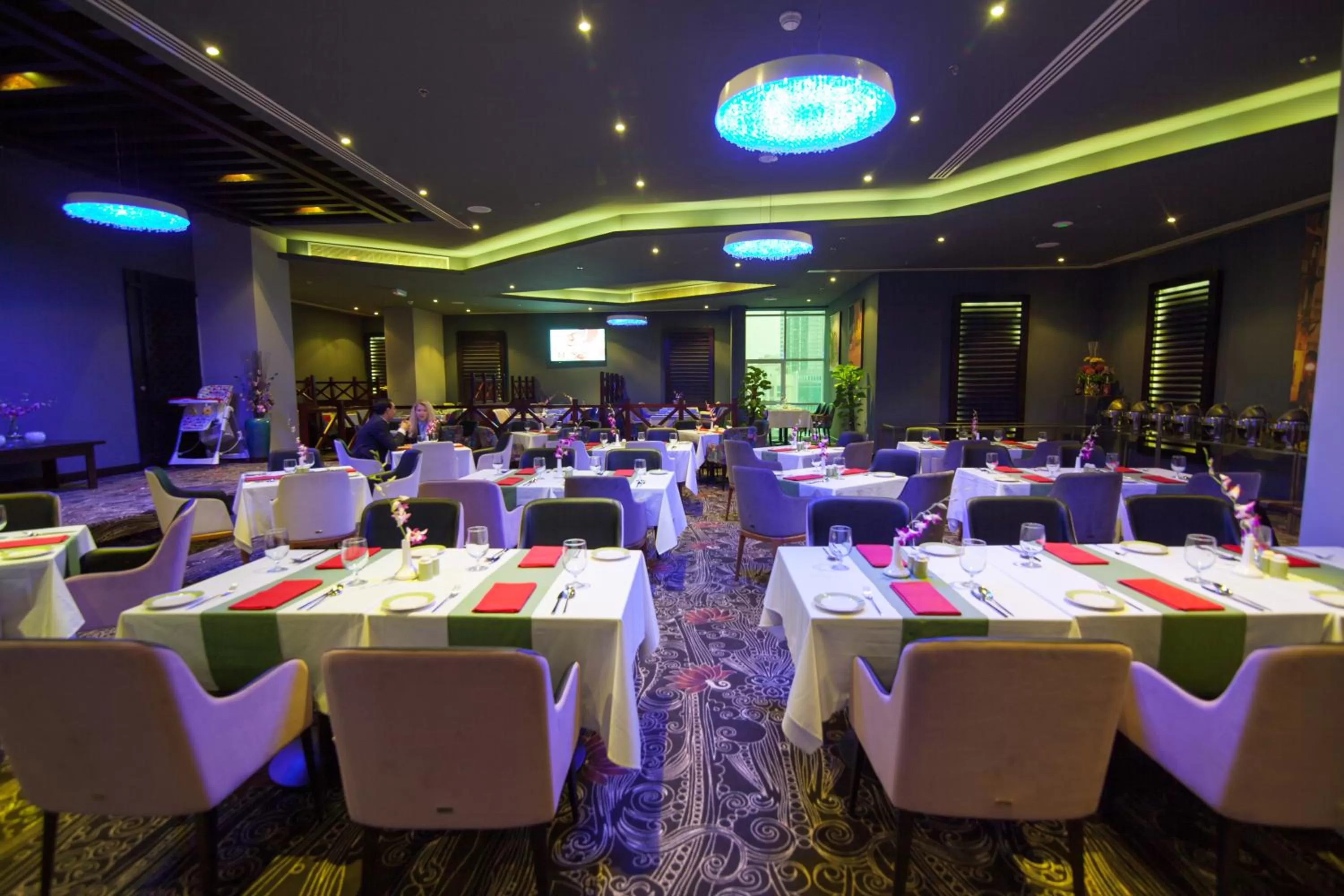 Restaurant/places to eat in Premier Hotel