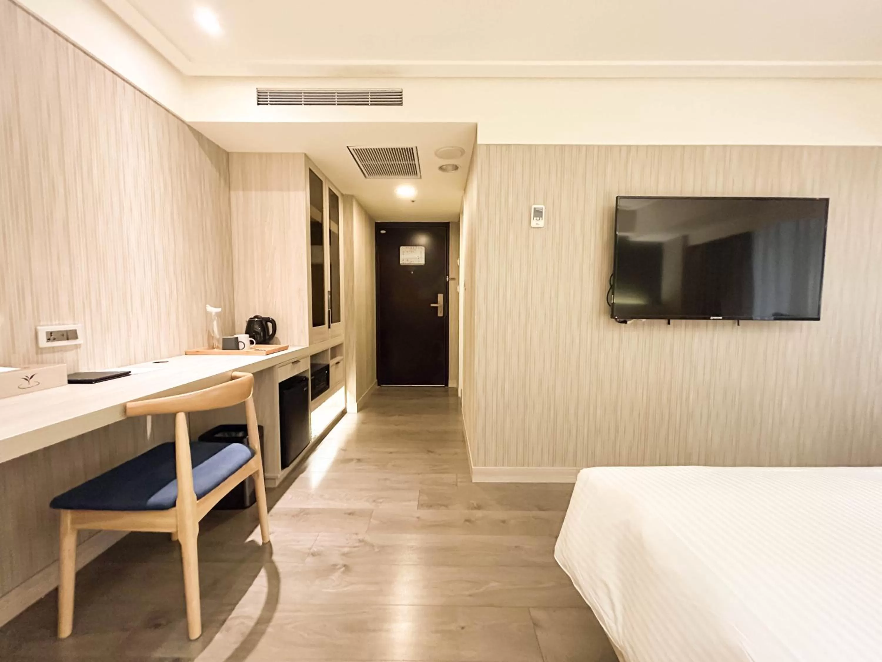 Photo of the whole room, Bed in Green Hotel - Tea Way