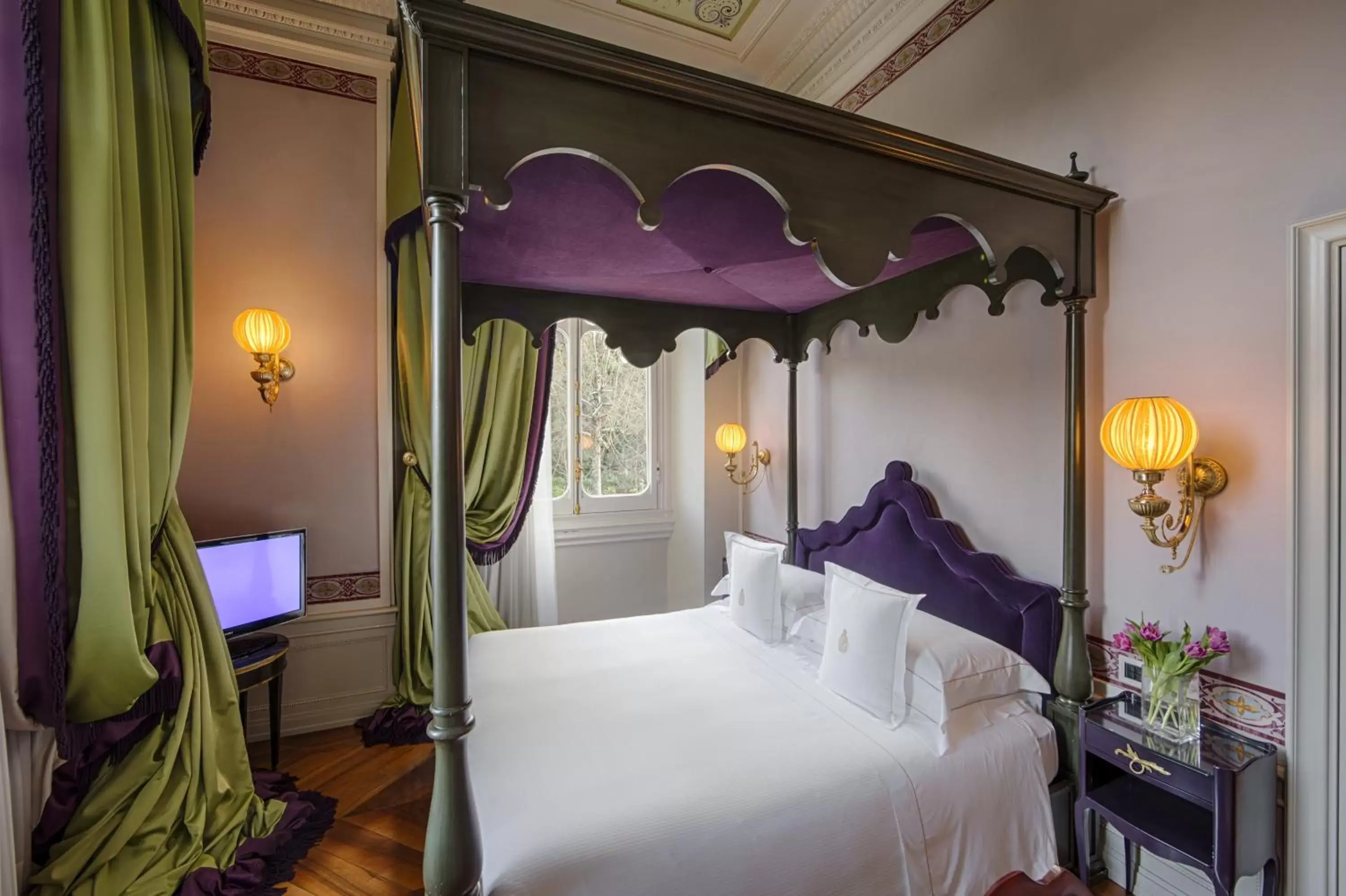 Bed in Villa Cora