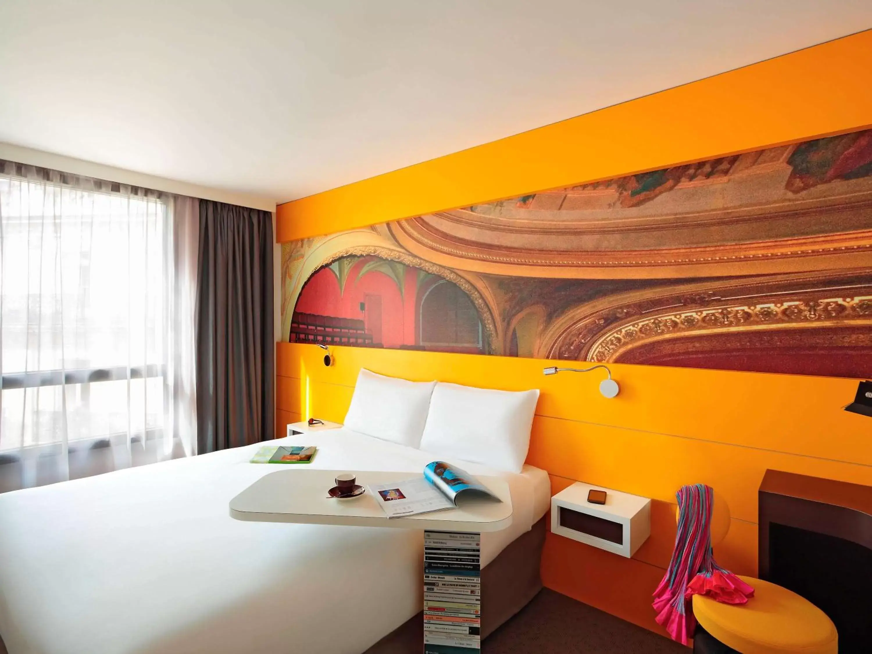 Bedroom, Bed in ibis Styles Montpellier Centre Comedie