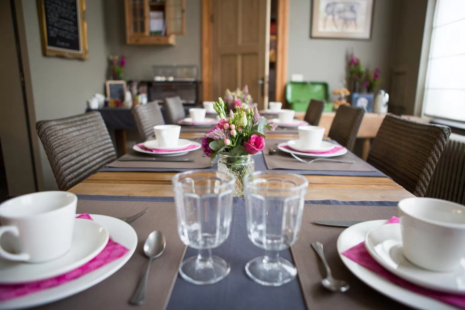 Food and drinks in B&B Pastorie van Merkem